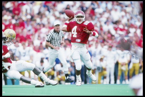 2 Jan 1989:  Quinn Grovey of the Arkansas Razorbacks throws the ball during a game against the California at Los Angeles Bruins at the Cotton Bowl in Dallas, Texas.  California at Los Angeles won the game 17-3. Mandatory Credit: Joe Patronite  /Allsport