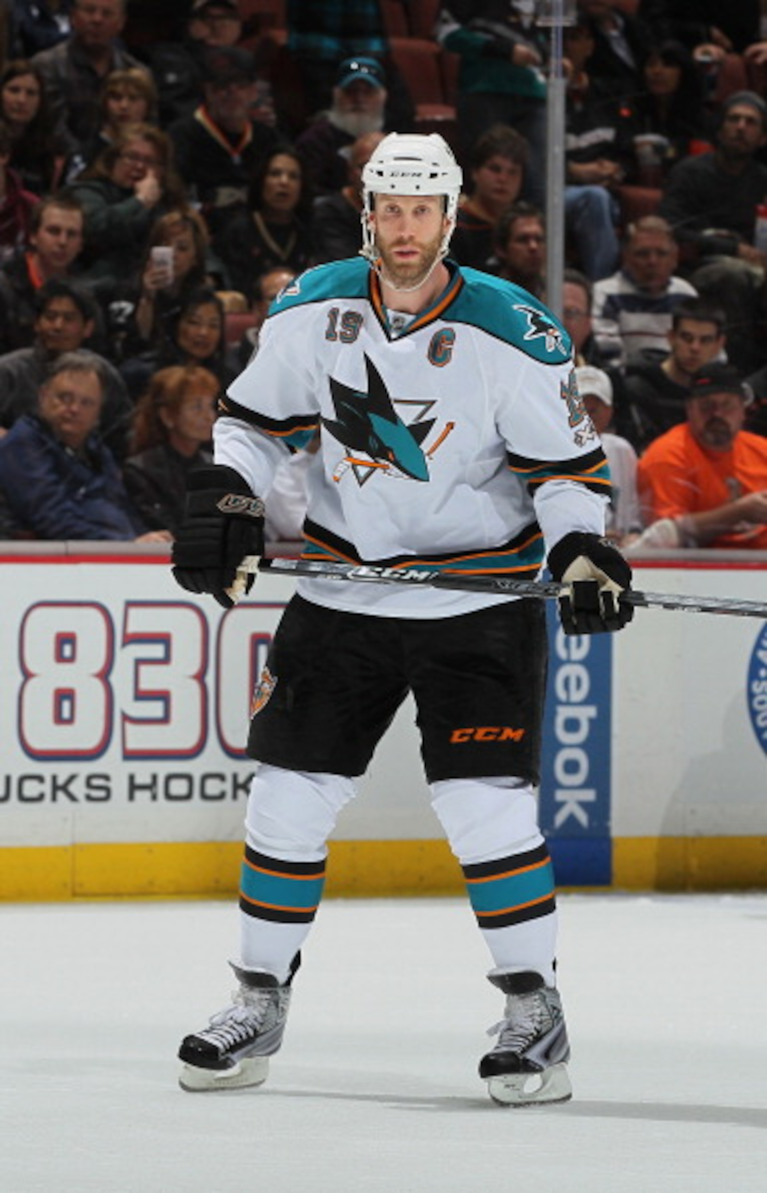 ANAHEIM, CA - APRIL 06: Joe Thornton #15 of the San Jose Sharks skates against the Anaheim Ducks at Honda Center on April 6, 2011 in Anaheim, California. (Photo by Jeff Gross/Getty Images) ANAHEIM, CA - APRIL 06: Joe Thornton #15 of the San Jose Sharks skates against the Anaheim Ducks at Honda Center on April 6, 2011 in Anaheim, California. (Photo by Jeff Gross/Getty Images)