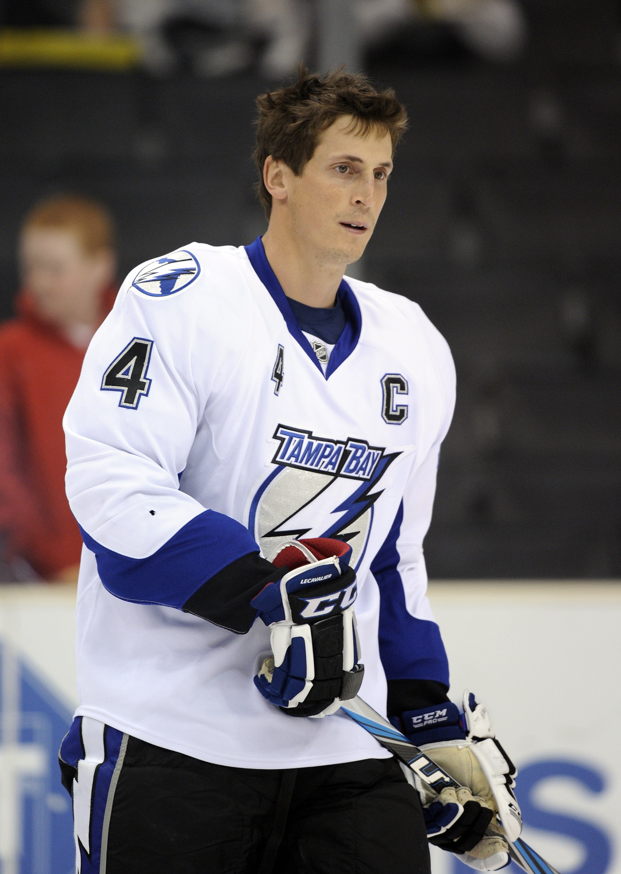 LOS ANGELES, CA - NOVEMBER 04:  Vincent Lacavalier #4 of the Tampa Bay Lightning warms up against the Los Angeles Kings at Staples Center on November 4, 2010 in Los Angeles, California.  (Photo by Harry How/Getty Images)