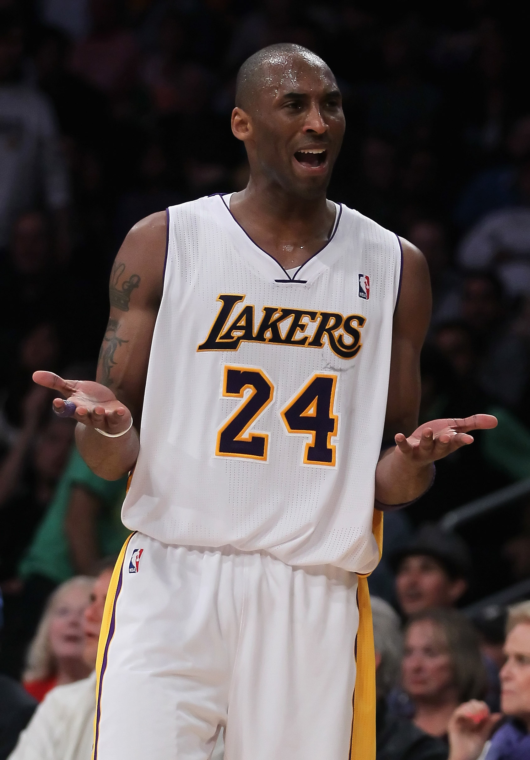 LOS ANGELES, CA - APRIL 10:  Kobe Bryant #24 of the Los Angeles Lakers argues a foul call in the second half against the Oklahoma City Thunder at Staples Center on April 10, 2011 in Los Angeles, California. The Thunder defeated the Lakers 120-106. NOTE TO