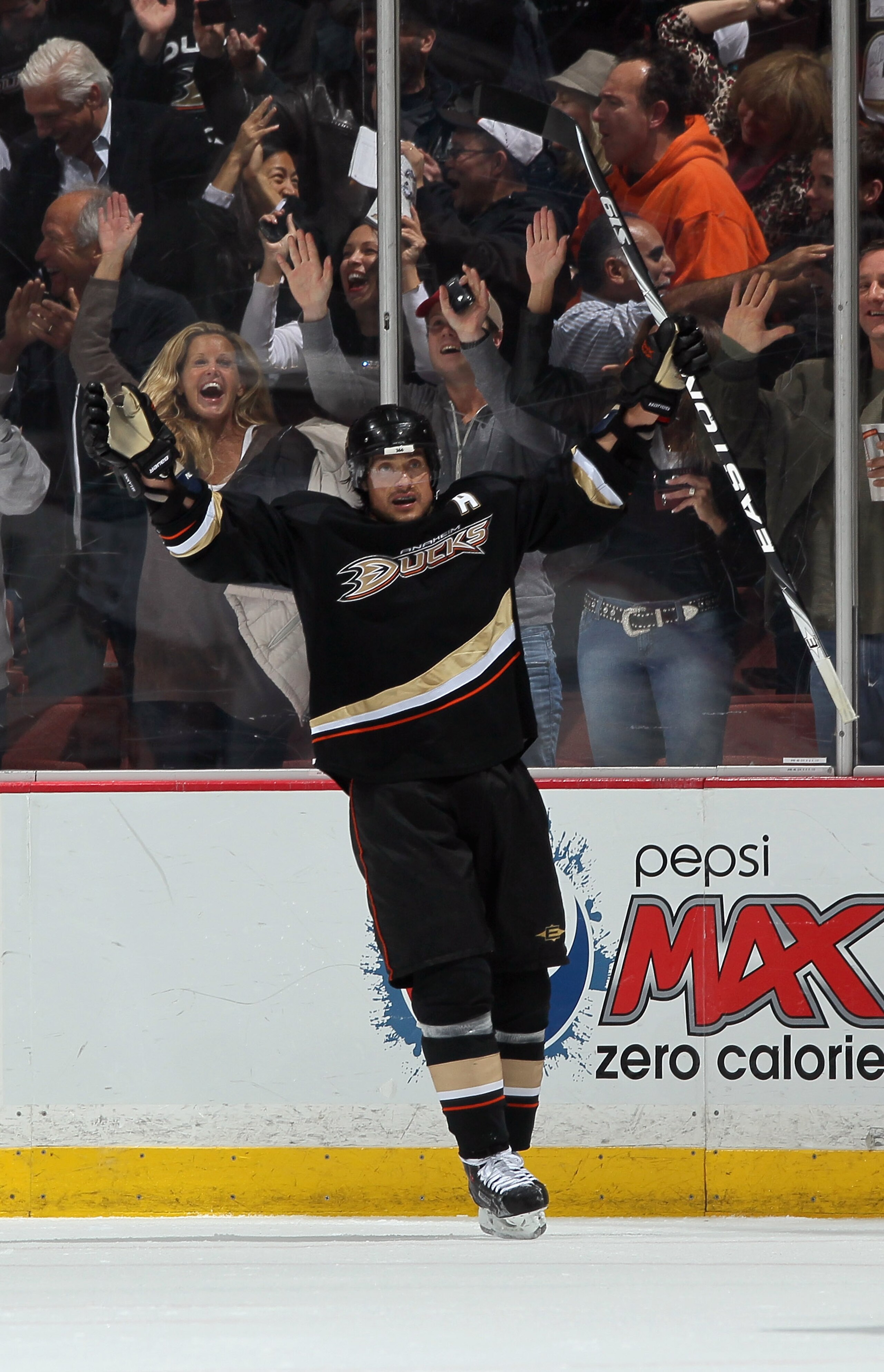 ANAHEIM, CA - APRIL 06: Teemu Selanne #8 of the Anaheim Ducks celebrates his second period goal against the San Jose Sharks at Honda Center on April 6, 2011 in Anaheim, California. (Photo by Jeff Gross/Getty Images) ANAHEIM, CA - APRIL 06: Teemu Selanne #8 of the Anaheim Ducks celebrates his second period goal against the San Jose Sharks at Honda Center on April 6, 2011 in Anaheim, California. (Photo by Jeff Gross/Getty Images)