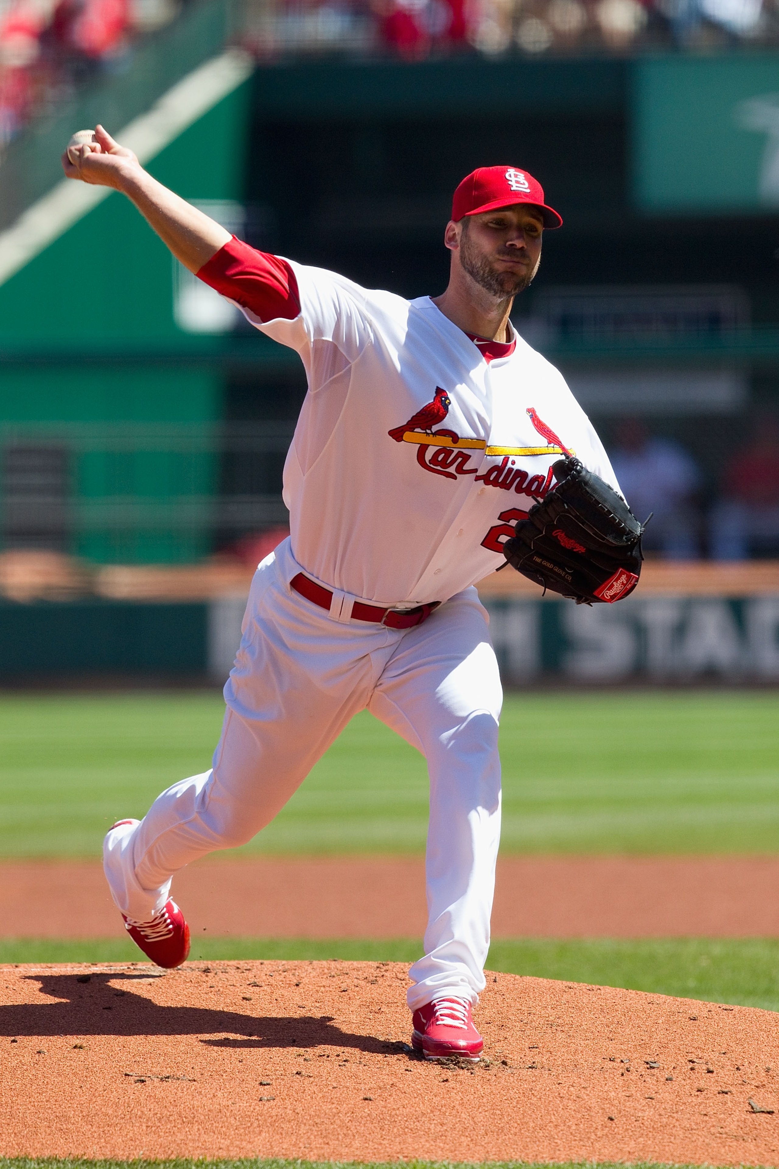 ST. LOUIS, MO - APRIL 6: Starter Chris Carpenter #29 of the St. Louis Cardinals pitches against the Pittsburgh Pirates at Busch Stadium on April 6, 2011 in St. Louis, Missouri.  (Photo by Dilip Vishwanat/Getty Images)