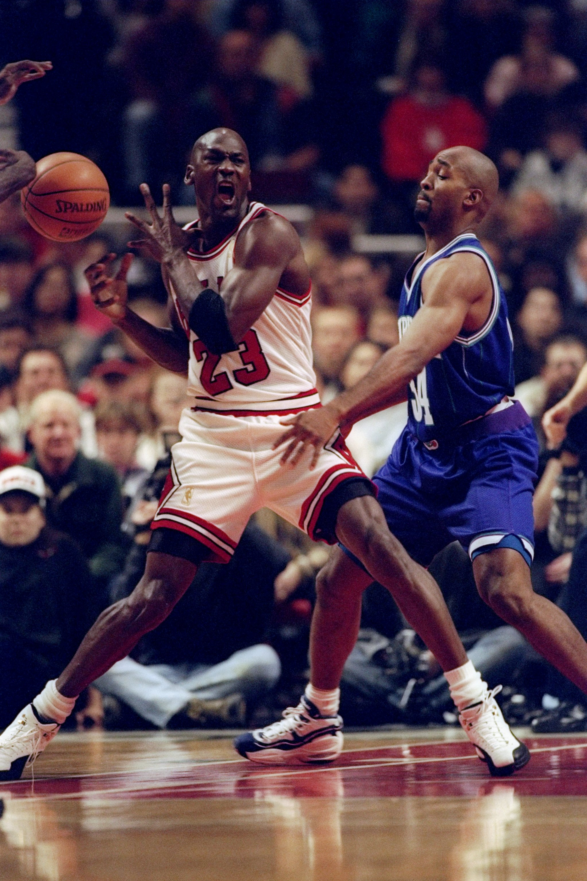 Kobe Bryant: Comparing His Accolades to Michael Jordan's | Bleacher Report | Latest ...2045 x 3072