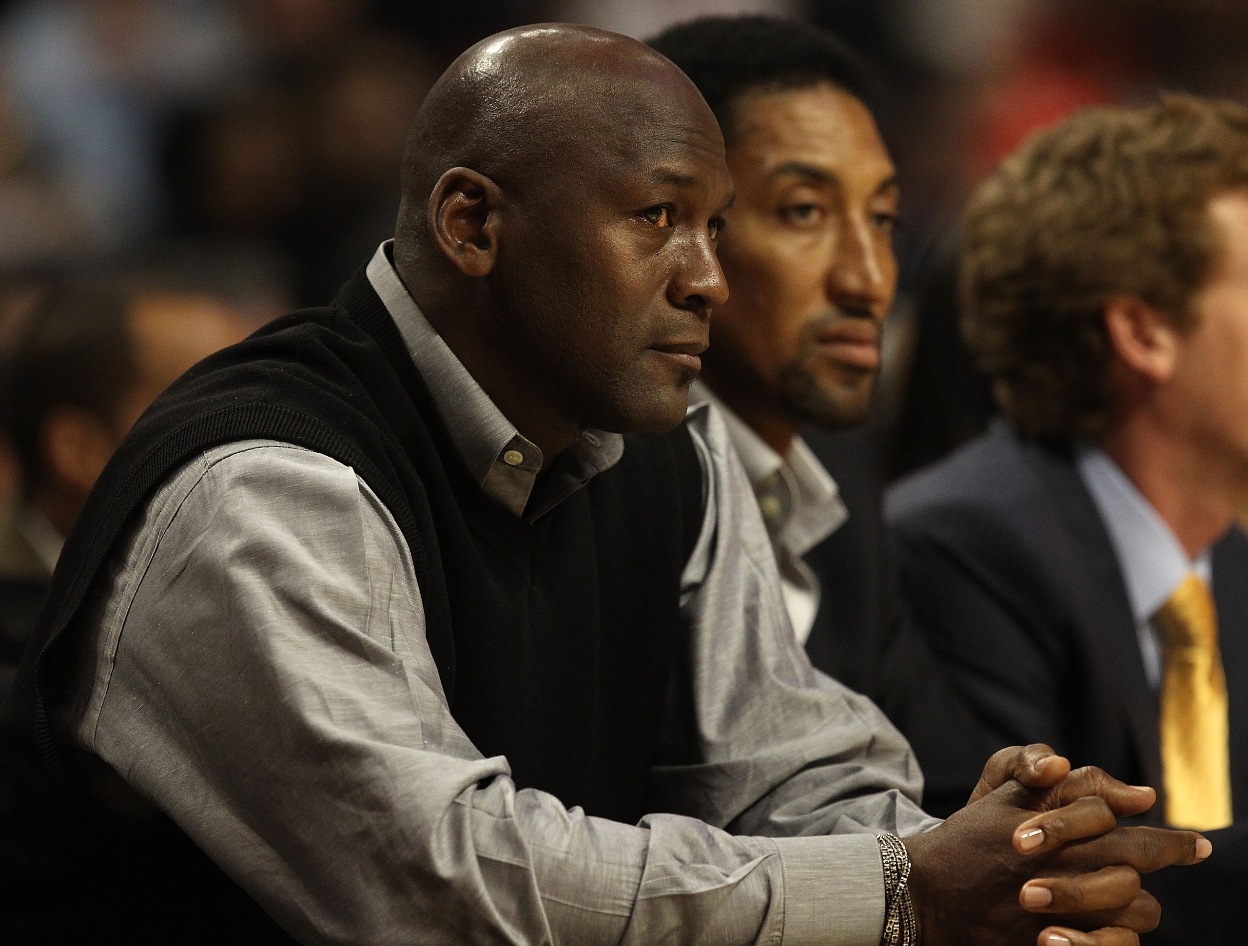 CHICAGO, IL - FEBRUARY 15: Former players Michael Jordan and Scottie Pippen of the Chicago Bulls watch a game between the Bulls and the Charlotte Bobcats at the United Center on February 15, 2011 in Chicago, Illinois. The Bulls defeated the Bobcats 106-94