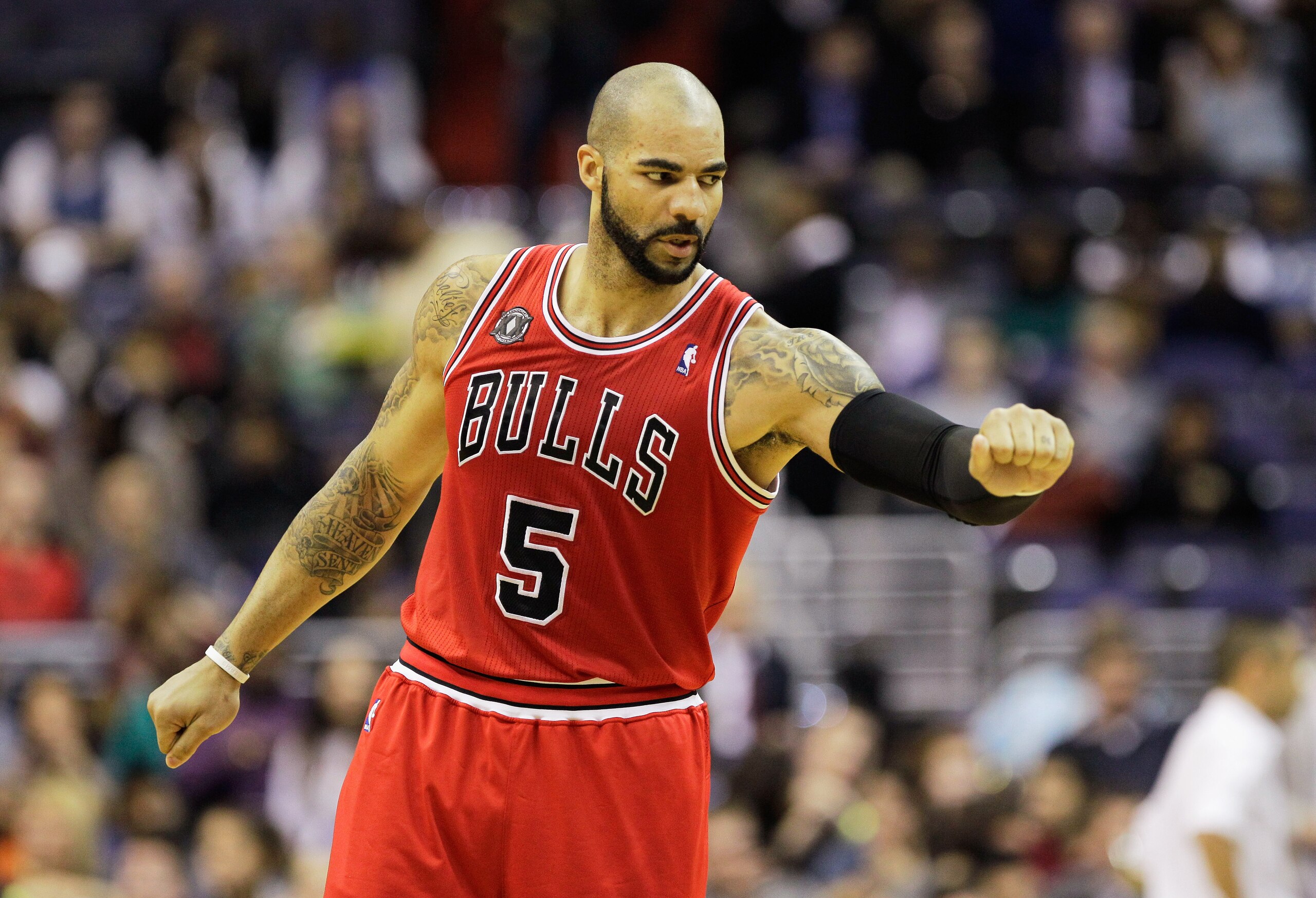 WASHINGTON, DC - FEBRUARY 28: Carlos Boozer #5 of the Chicago Bulls against the Washington Wizards at the Verizon Center in Washington on February 28, 2011 in Washington, DC. NOTE TO USER: User expressly acknowledges and agrees that, by downloading and/or WASHINGTON, DC - FEBRUARY 28: Carlos Boozer #5 of the Chicago Bulls against the Washington Wizards at the Verizon Center in Washington on February 28, 2011 in Washington, DC. NOTE TO USER: User expressly acknowledges and agrees that, by downloading and/or