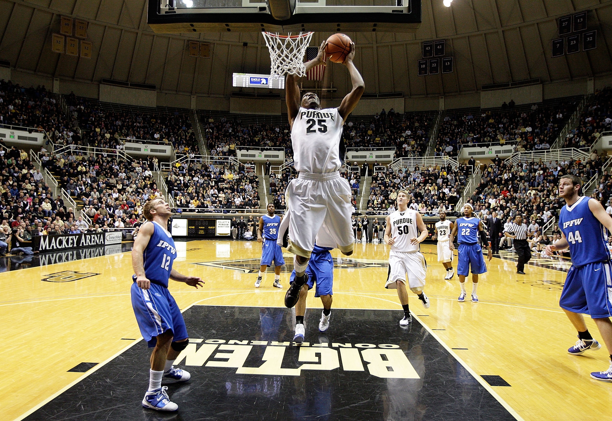 WEST LAFAYETTE, IN - DECEMBER 21:  JaJuan Johnson #25 of the Purdue Boilermakers dunks the ball during the game against the IPFW Mastodons at Mackey Arena on December 21, 2010 in West Lafayette, Indiana.  (Photo by Andy Lyons/Getty Images)