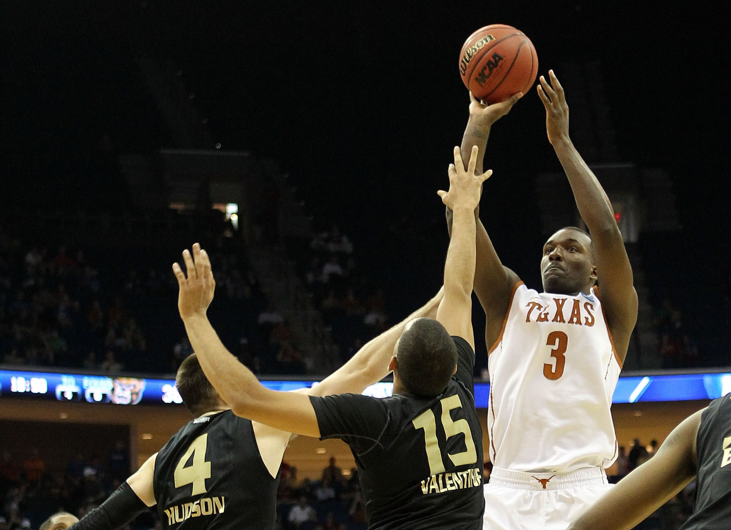 TULSA, OK - MARCH 18:  Jordan Hamilton #3 of the Texas Longhorns takes a shot against the Oakland Golden Grizzlies during the second round of the 2011 NCAA men's basketball tournament at BOK Center on March 18, 2011 in Tulsa, Oklahoma.  (Photo by Ronald M