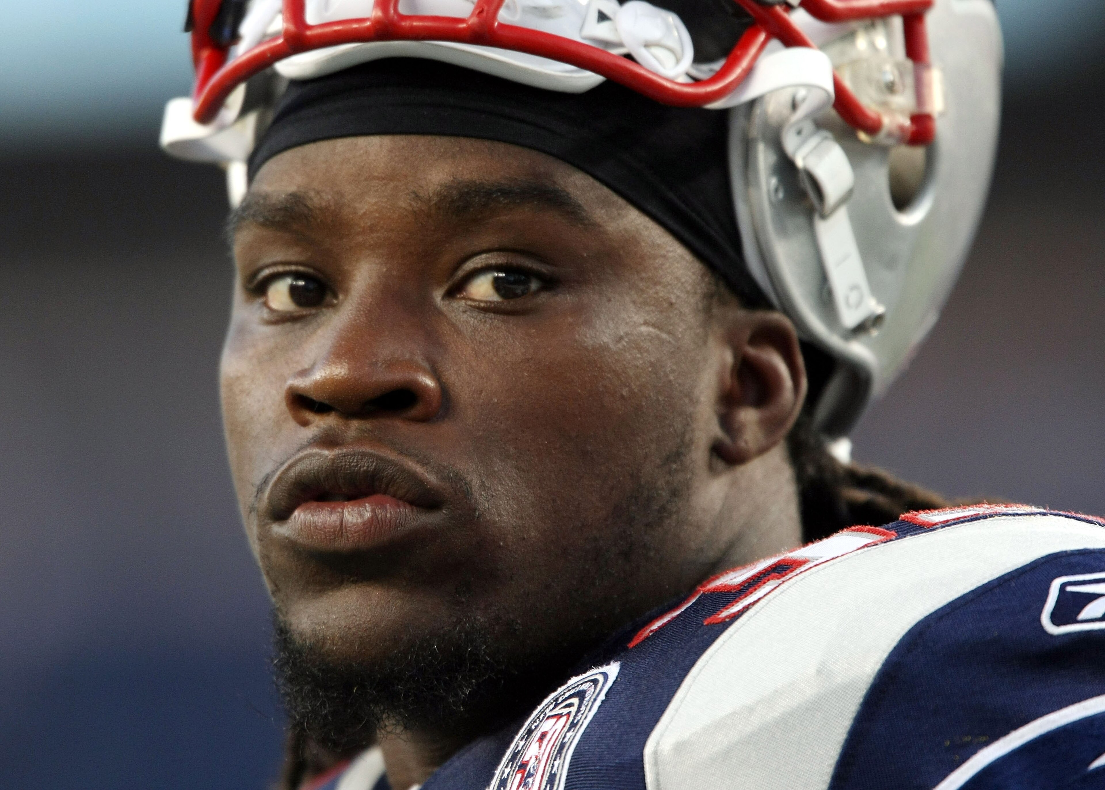 FOXBORO, MA - SEPTEMBER 03: Laurence Maroney #39 of the New England Patriots looks on before the game against the New York Giants on September 3, 2009 at Gillette Stadium in Foxboro, Massachusetts. (Photo by Elsa/Getty Images) FOXBORO, MA - SEPTEMBER 03: Laurence Maroney #39 of the New England Patriots looks on before the game against the New York Giants on September 3, 2009 at Gillette Stadium in Foxboro, Massachusetts. (Photo by Elsa/Getty Images)