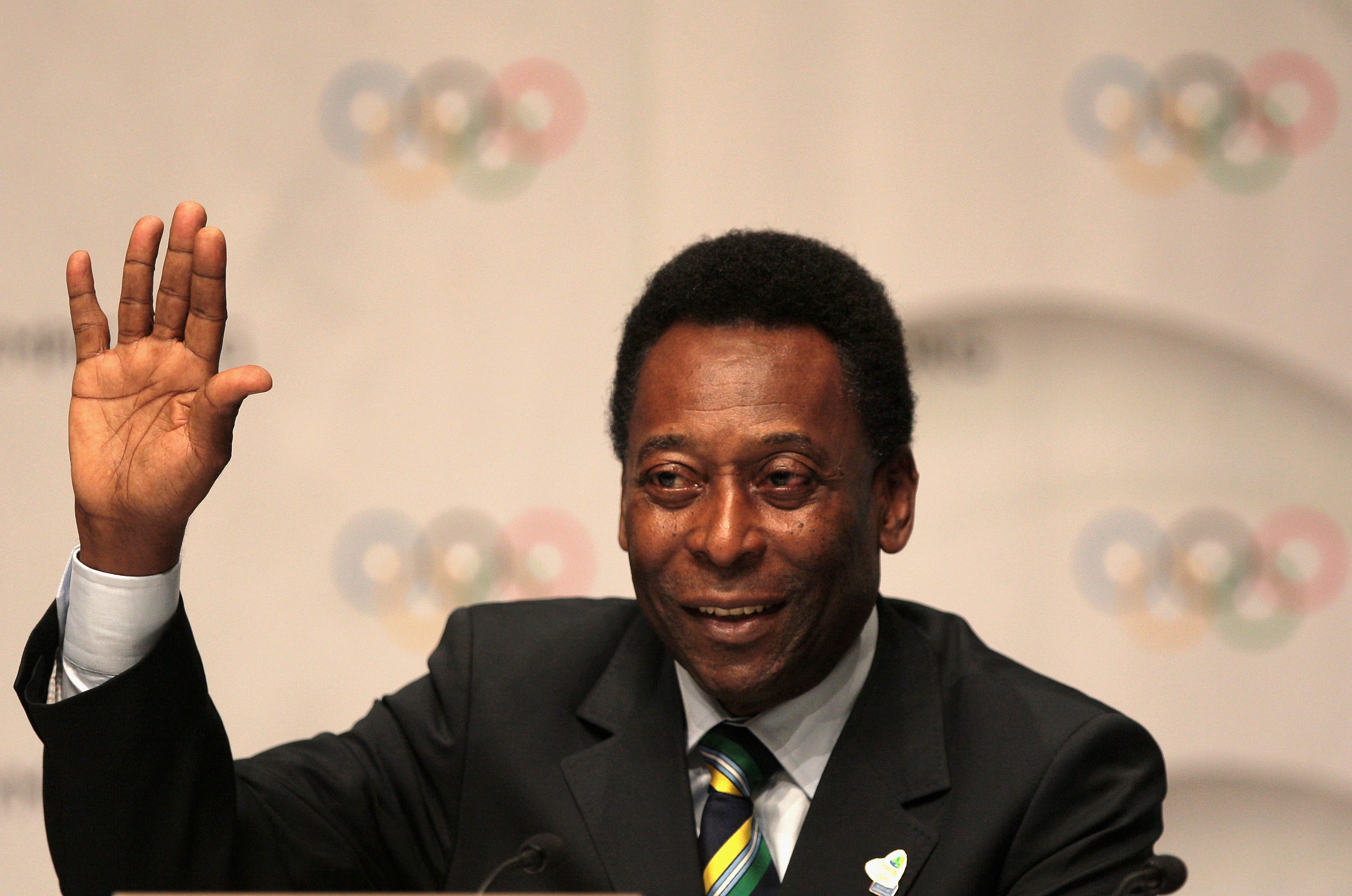 COPENHAGEN, DENMARK - OCTOBER 02:  Brazilian football legend Pele gestures during a press conference after the Rio 2016 presentation on October 2, 2009 at the Bella Centre in Copenhagen, Denmark. The 121st session of the International Olympic Committee (I