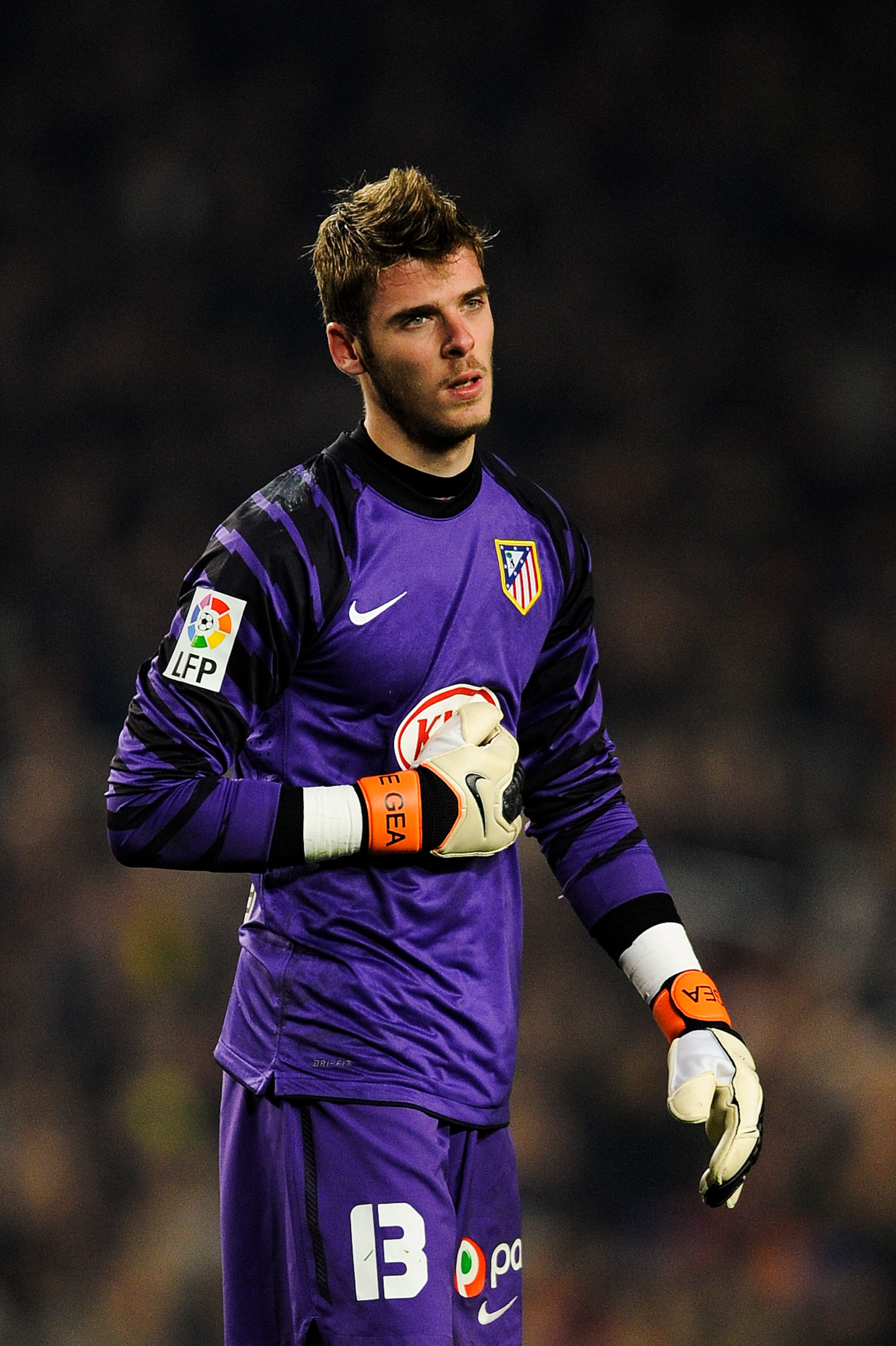 BARCELONA, SPAIN - FEBRUARY 05: David De Gea of Atletico Madrid looks on during the La Liga match between Barcelona and Atletico de Madrid at Camp Nou on February 5, 2011 in Barcelona, Spain. Barcelona won 3-0. (Photo by David Ramos/Getty Images) BARCELONA, SPAIN - FEBRUARY 05: David De Gea of Atletico Madrid looks on during the La Liga match between Barcelona and Atletico de Madrid at Camp Nou on February 5, 2011 in Barcelona, Spain. Barcelona won 3-0. (Photo by David Ramos/Getty Images)