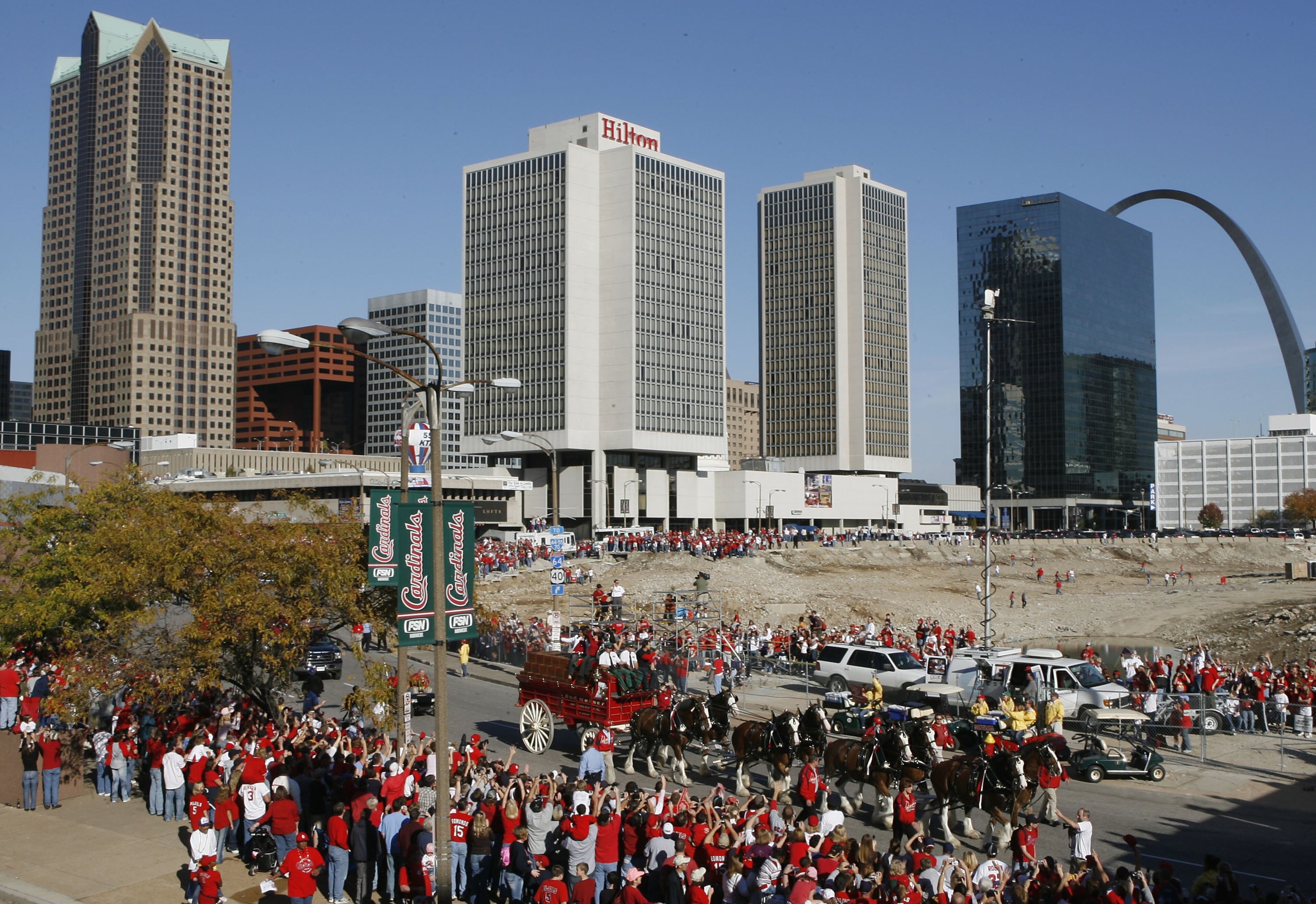 ST. LOUIS - OCTOBER 29: Manager Tony LaRussa of the St. Louis Cardinals rides on the Budweiser cart during the World Series championship victory parade on October 29, 2006 in downtown St. Louis, Missouri. The Cardinals won their first World Series in 24 ST. LOUIS - OCTOBER 29: Manager Tony LaRussa of the St. Louis Cardinals rides on the Budweiser cart during the World Series championship victory parade on October 29, 2006 in downtown St. Louis, Missouri. The Cardinals won their first World Series in 24