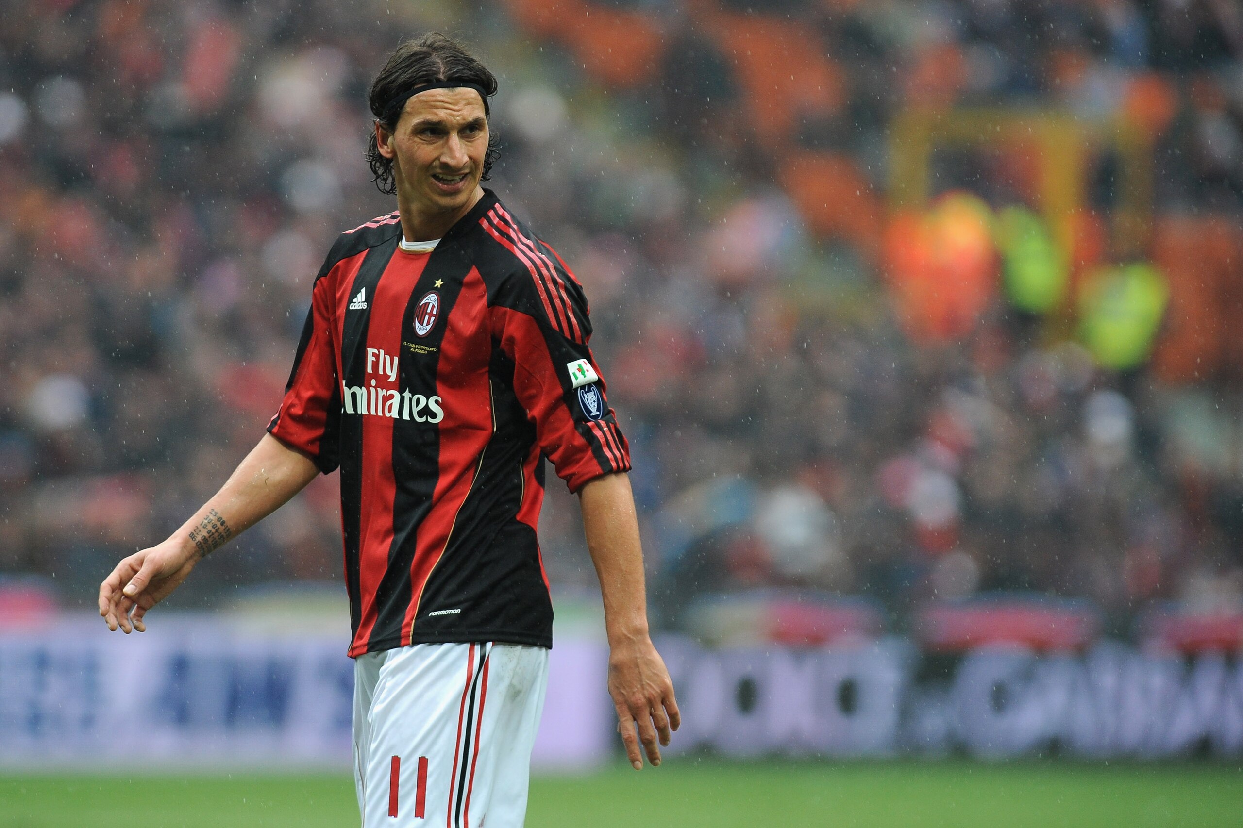 MILAN, ITALY - MARCH 13: Zlatan Ibrahimovic of AC Milan looks on during the Serie A match between AC Milan and AS Bari at Stadio Giuseppe Meazza on March 13, 2011 in Milan, Italy. (Photo by Valerio Pennicino/Getty Images) MILAN, ITALY - MARCH 13: Zlatan Ibrahimovic of AC Milan looks on during the Serie A match between AC Milan and AS Bari at Stadio Giuseppe Meazza on March 13, 2011 in Milan, Italy. (Photo by Valerio Pennicino/Getty Images)