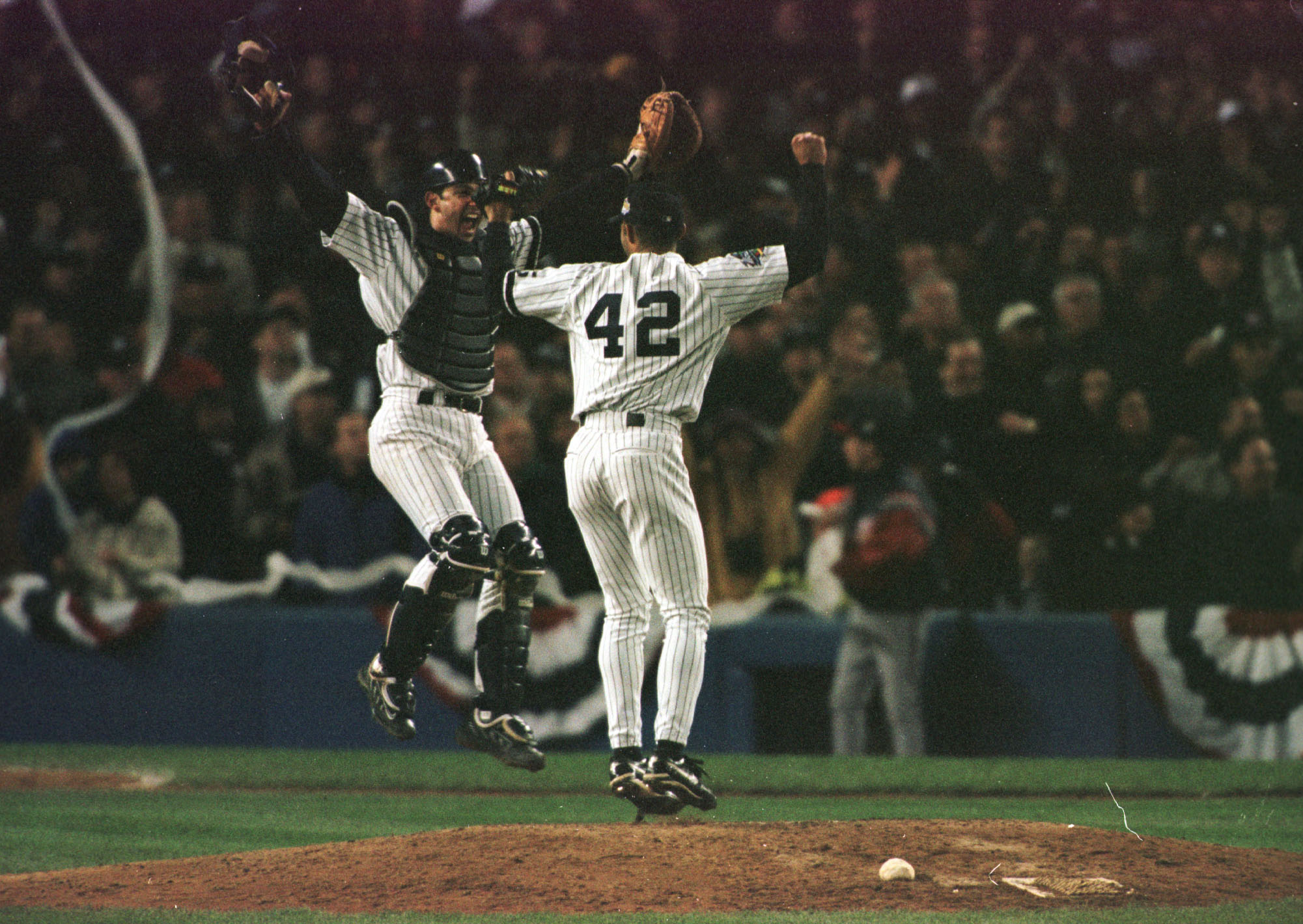Fun with OOTP: 1998 Yankees battle 1927 for title of greatest-ever -  Pinstripe Alley