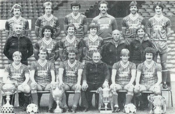 http://4.bp.blogspot.com/_OCjP6rGW5Qw/TOmCL6KT1qI/AAAAAAAABIE/TbZQZ-oMvLs/s640/Liverpool+FC+1982-1983.jpg