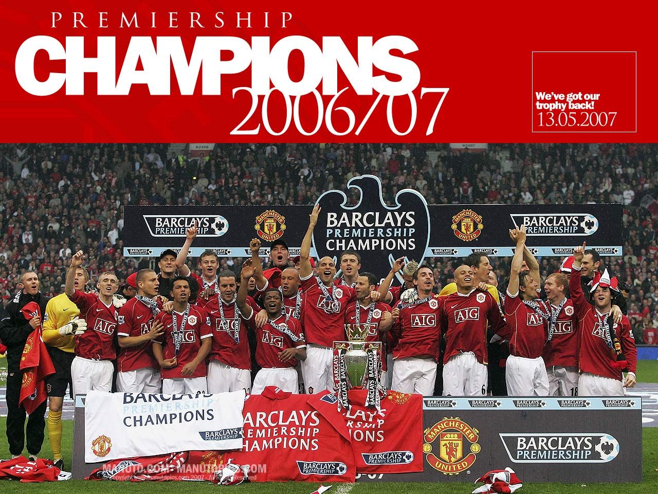 http://www.efastclick.com/images/wallpapers/manchester-united-wallpapers-mufc-3.jpg