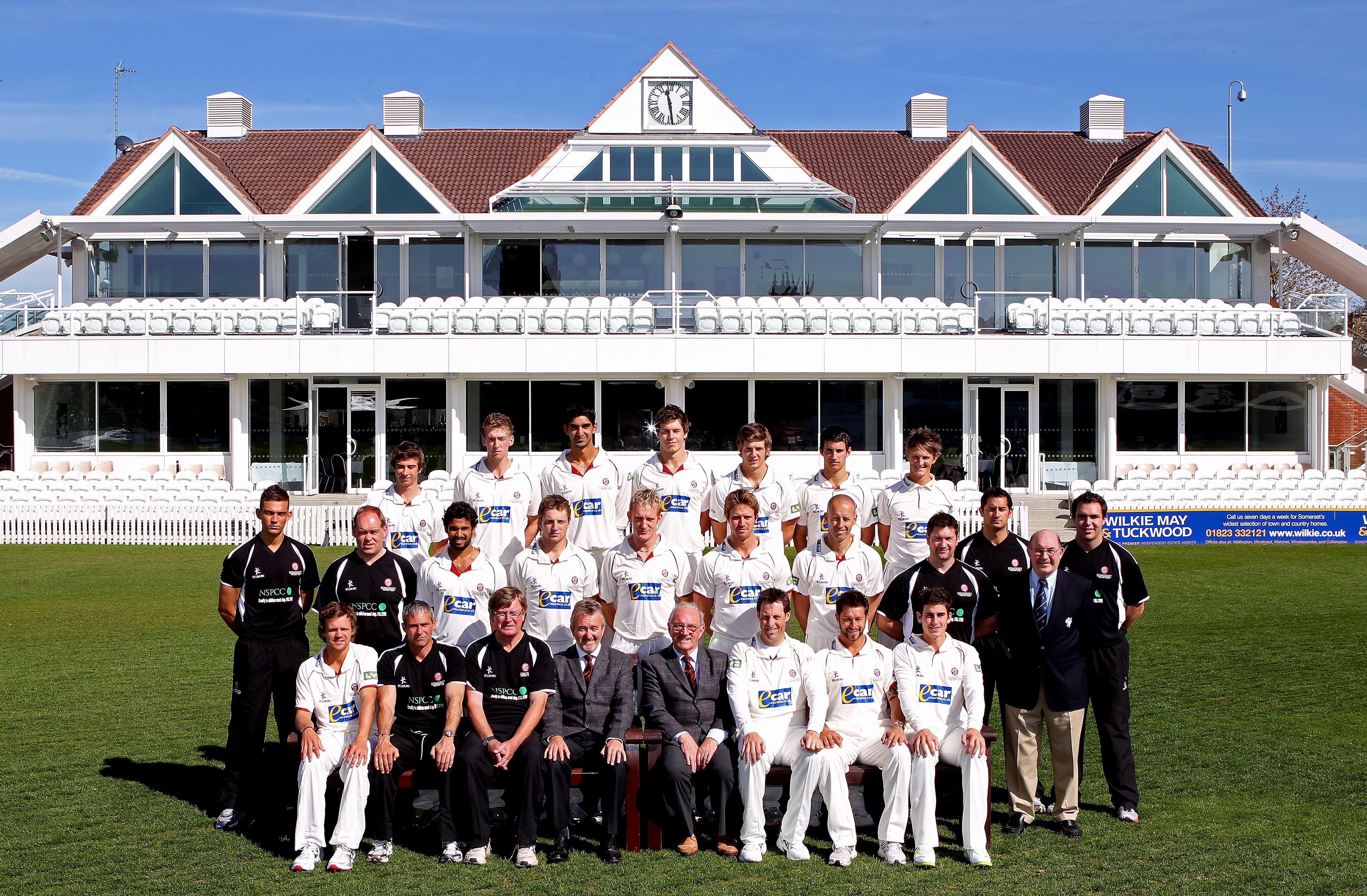TAUNTON, ENGLAND - APRIL 07:  Members of the Somerset team pose for a group photograph during the Somerset CCC Photocall at the County Ground on April 7, 2011 in Taunton, England.  (Photo by Scott Heavey/Getty Images)