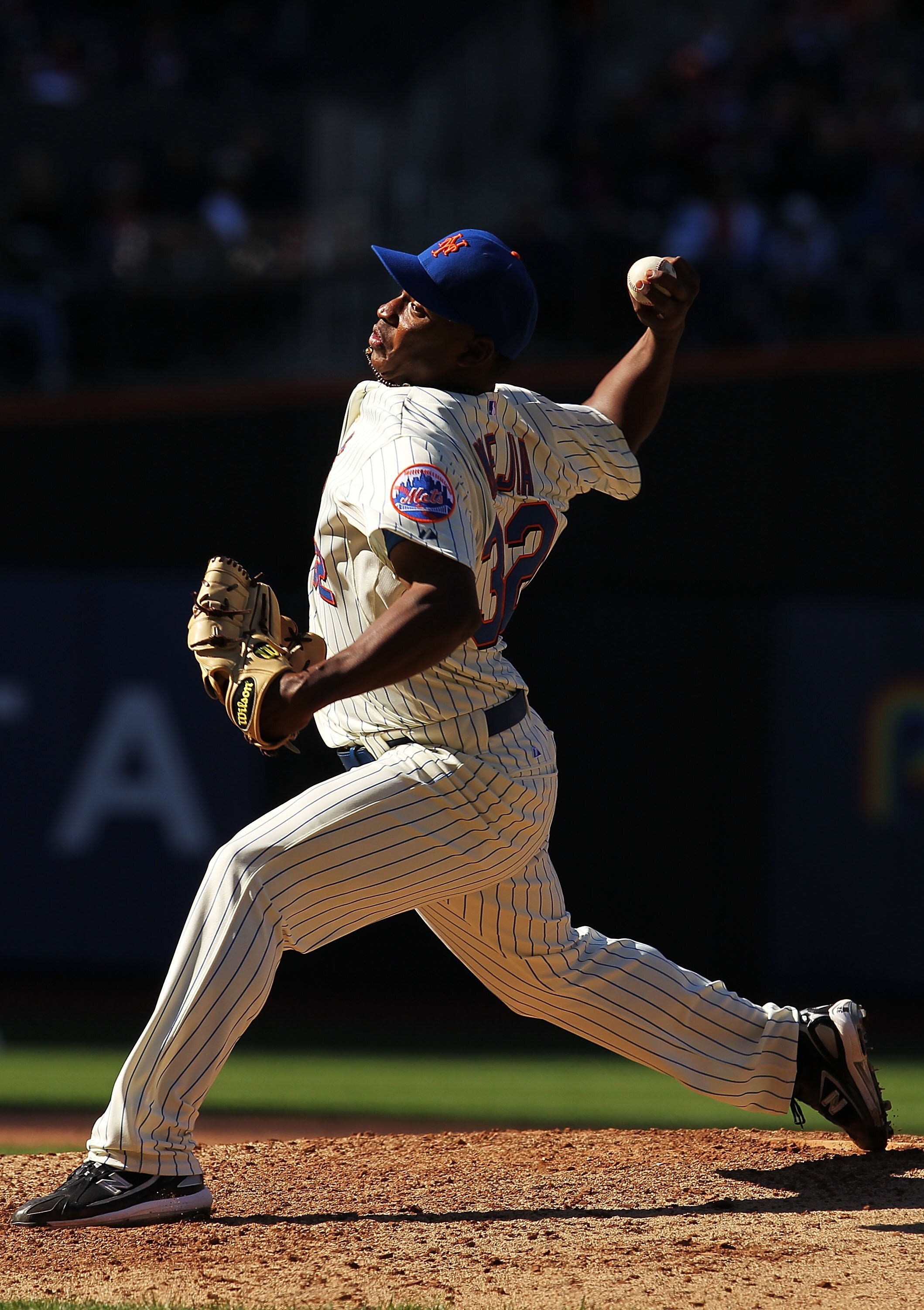 NEW YORK - APRIL 10:  Jenrry Mejia #32 of the New York Mets in action against the Washington Nationals during their game on April 10, 2010 at Citi Field in the Flushing neighborhood of the Queens borough of New York City.  (Photo by Al Bello/Getty Images)