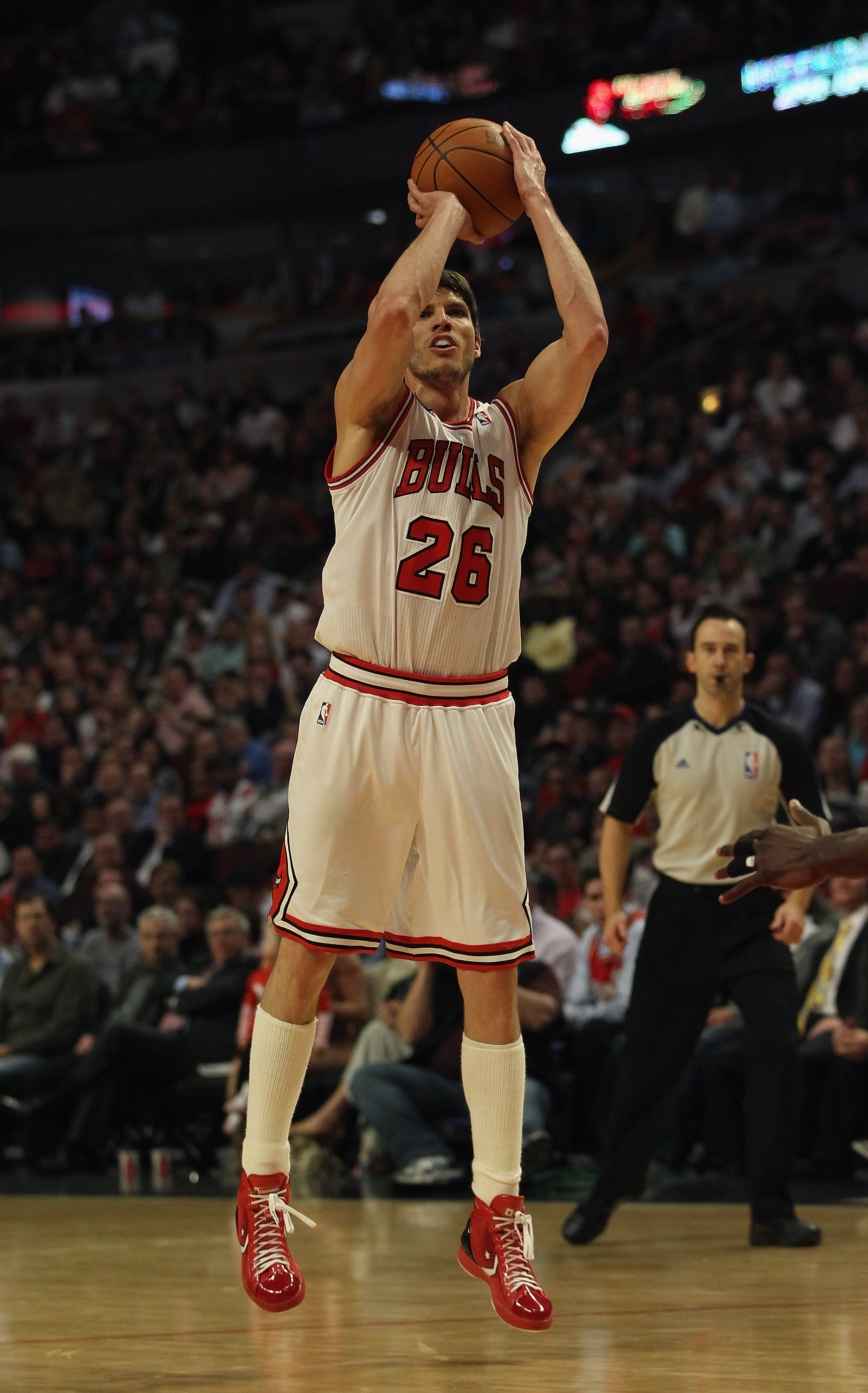 CHICAGO, IL - APRIL 13: Kyle Korver #26 of the Chicago Bulls puts up a shot on his way to 19 points against the New Jersey Nets at the United Center on April 13, 2011 in Chicago, Illinois. The Bulls defeated the Nets 97-92. NOTE TO USER: User expressly ac