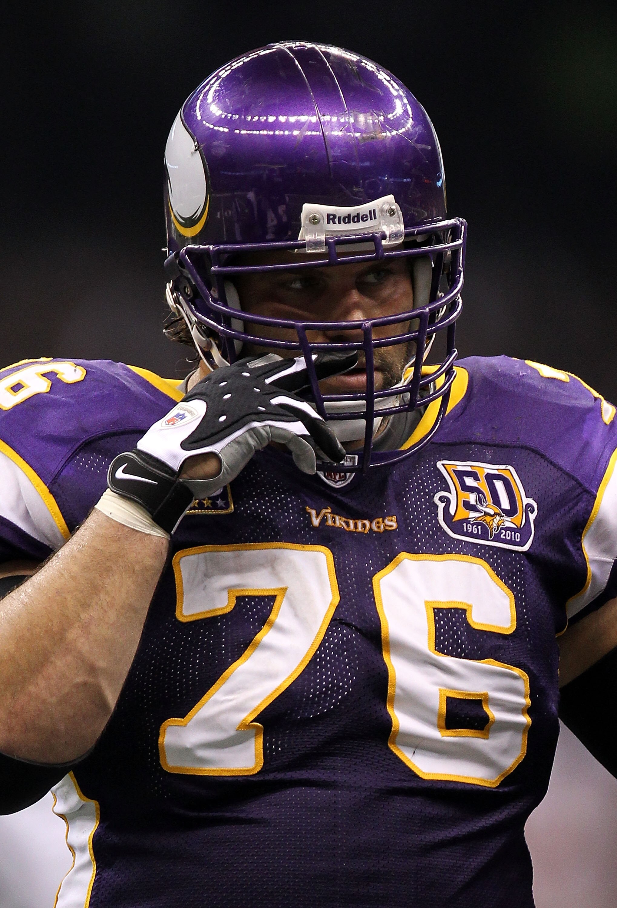 NEW ORLEANS - SEPTEMBER 09:  Steve Hutchinson #76 of the Minnesota Vikings at Louisiana Superdome on September 9, 2010 in New Orleans, Louisiana.  (Photo by Ronald Martinez/Getty Images)