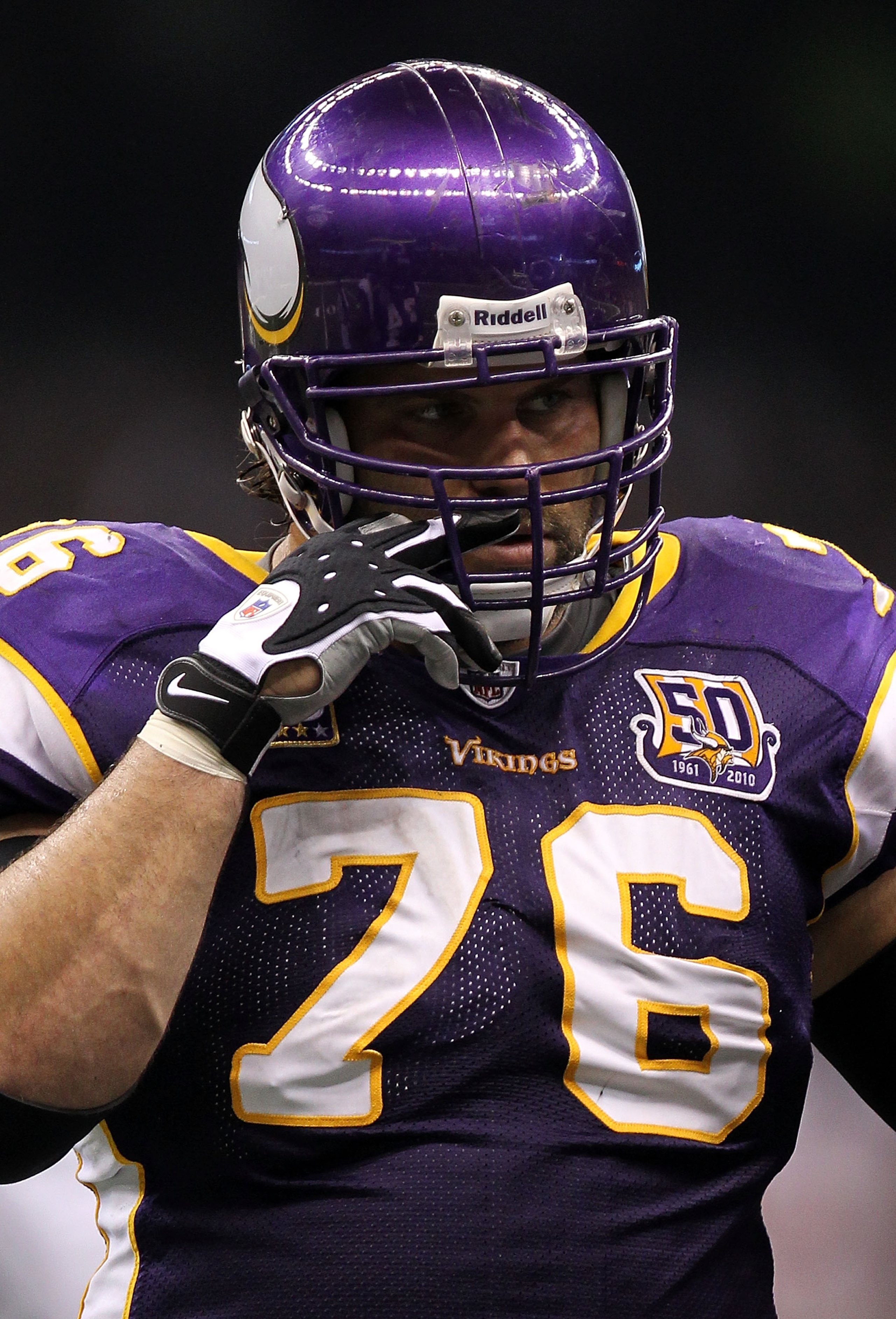 NEW ORLEANS - SEPTEMBER 09:  Steve Hutchinson #76 of the Minnesota Vikings at Louisiana Superdome on September 9, 2010 in New Orleans, Louisiana.  (Photo by Ronald Martinez/Getty Images)
