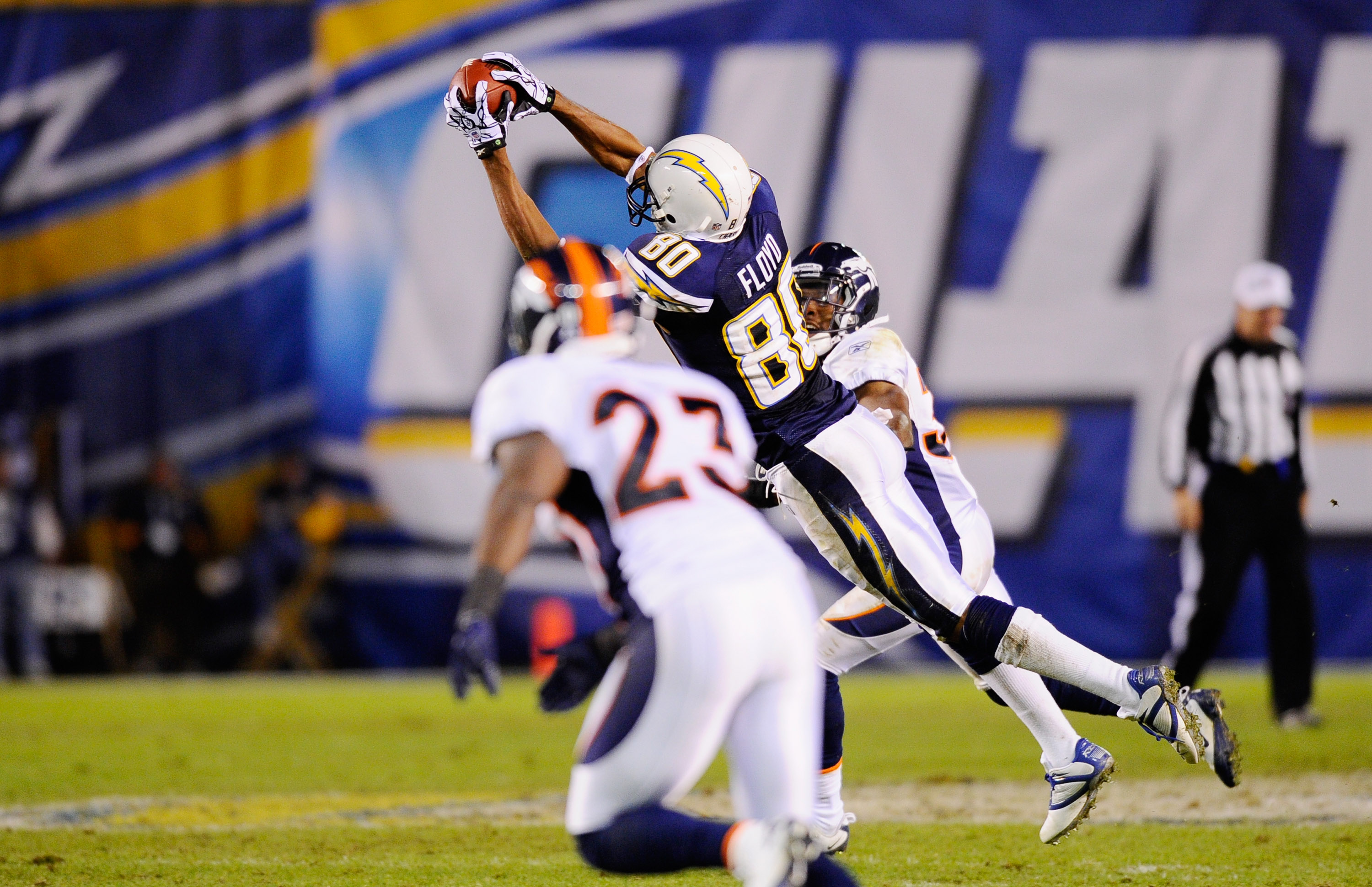 San Diego Chargers wide receiver Malcom Floyd scores on a 52-yard