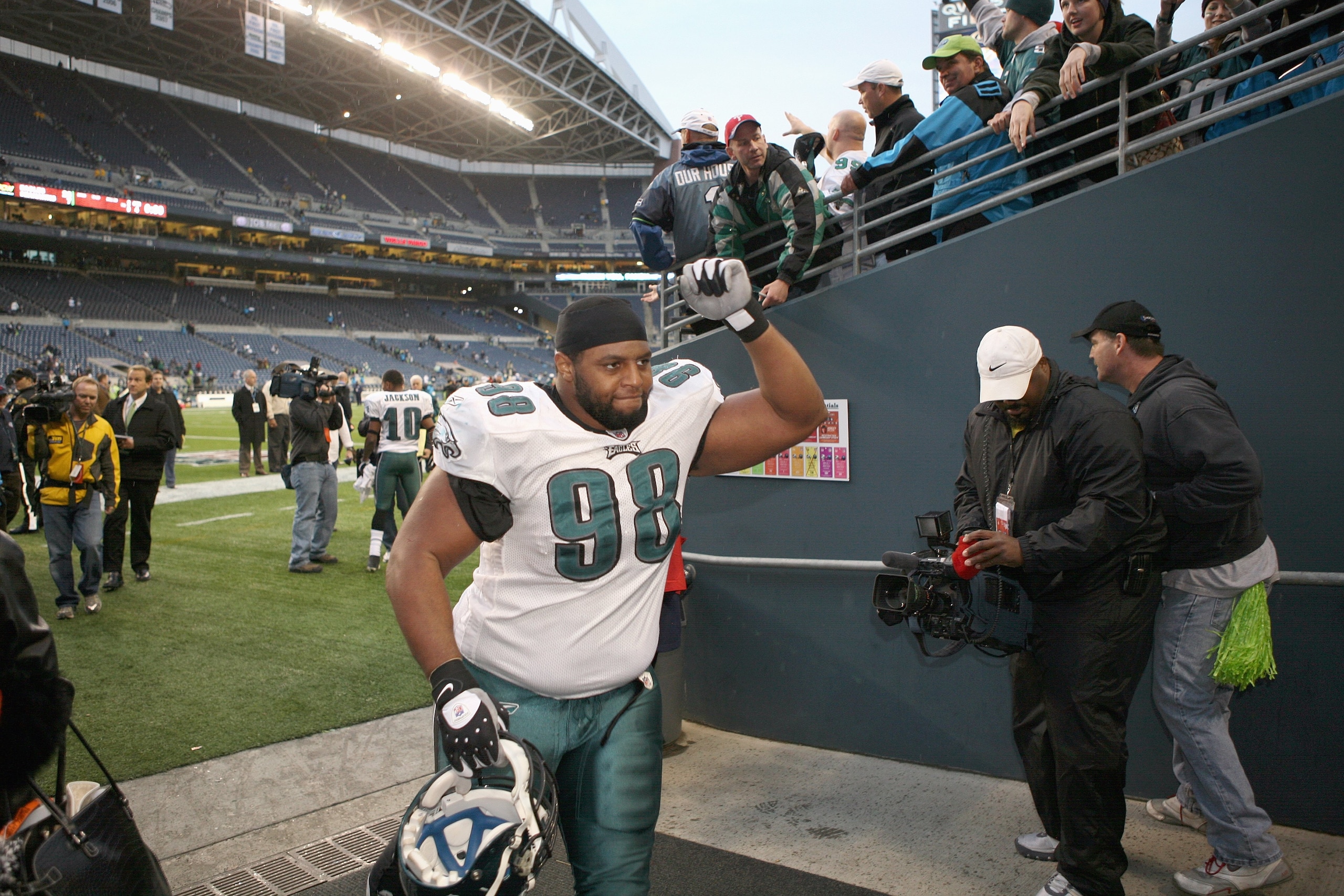 SEATTLE - NOVEMBER 02: Mike Patterson #98 of the Philadelphia Eagles celebrates after winning the game against the Seattle Seahawks at Qwest Field on November 2, 2008 in Seattle, Washington. (Photo by Otto Greule Jr/Getty Images) SEATTLE - NOVEMBER 02: Mike Patterson #98 of the Philadelphia Eagles celebrates after winning the game against the Seattle Seahawks at Qwest Field on November 2, 2008 in Seattle, Washington. (Photo by Otto Greule Jr/Getty Images)