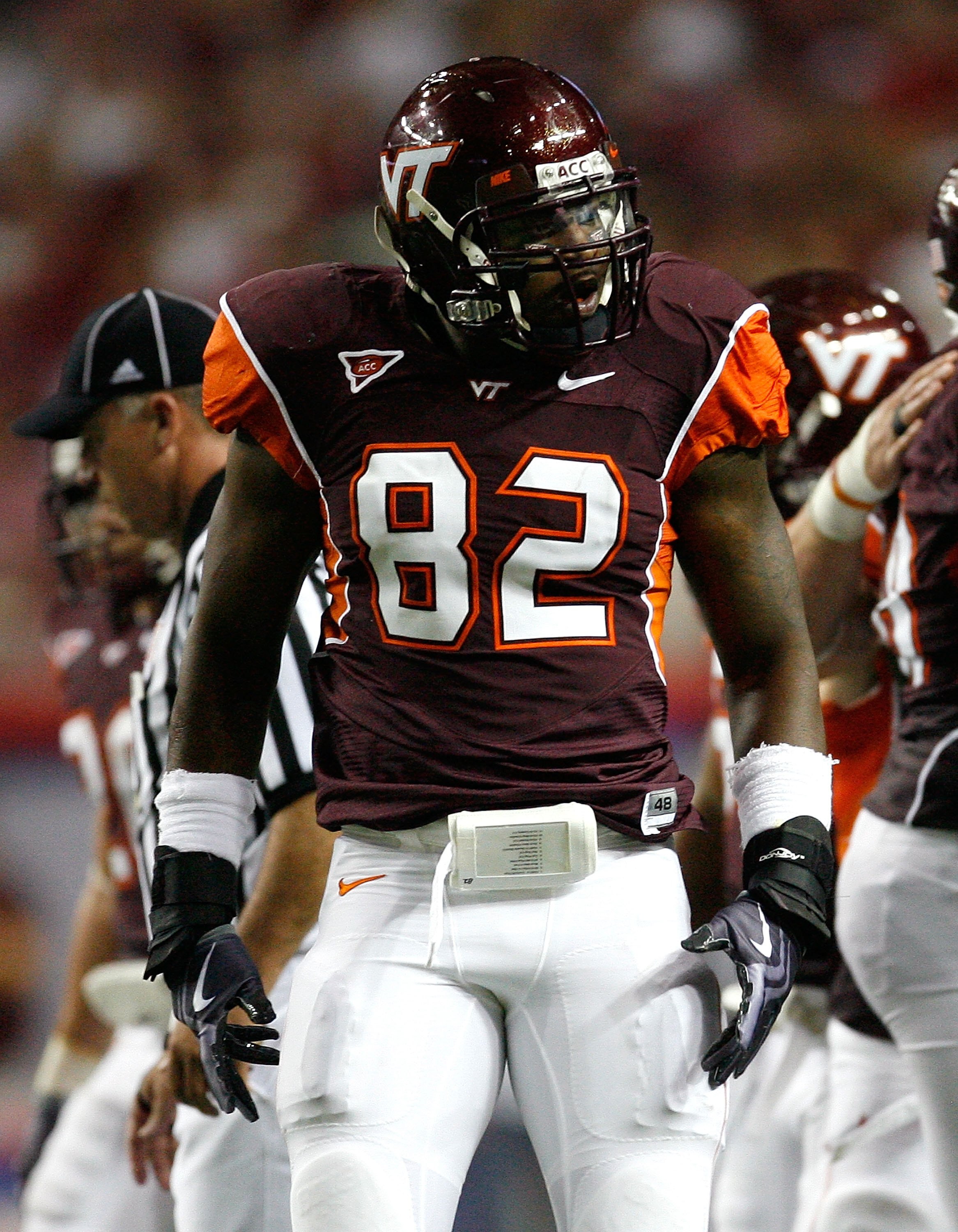 ATLANTA - SEPTEMBER 05:  Steven Friday #82 of the Virginia Tech Hokies against the Alabama Crimson Tide during the Chick-fil-A Kickoff Game at Georgia Dome on September 5, 2009 in Atlanta, Georgia.  (Photo by Kevin C. Cox/Getty Images)