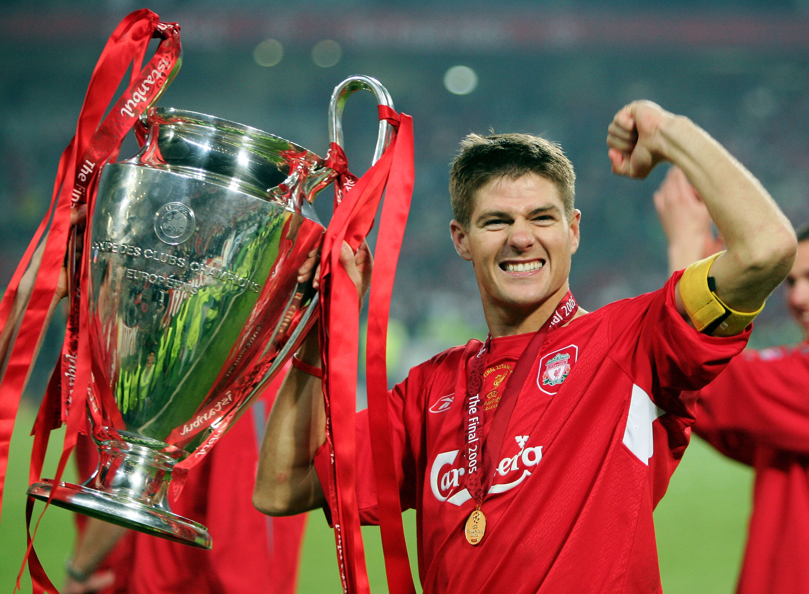 ISTANBUL, TURKEY - MAY 25:  Liverpool captain Steven Gerrard lifts the European Cup after Liverpool won the European Champions League final between Liverpool and AC Milan on May 25, 2005 at the Ataturk Olympic Stadium in Istanbul, Turkey.  (Photo by Mike