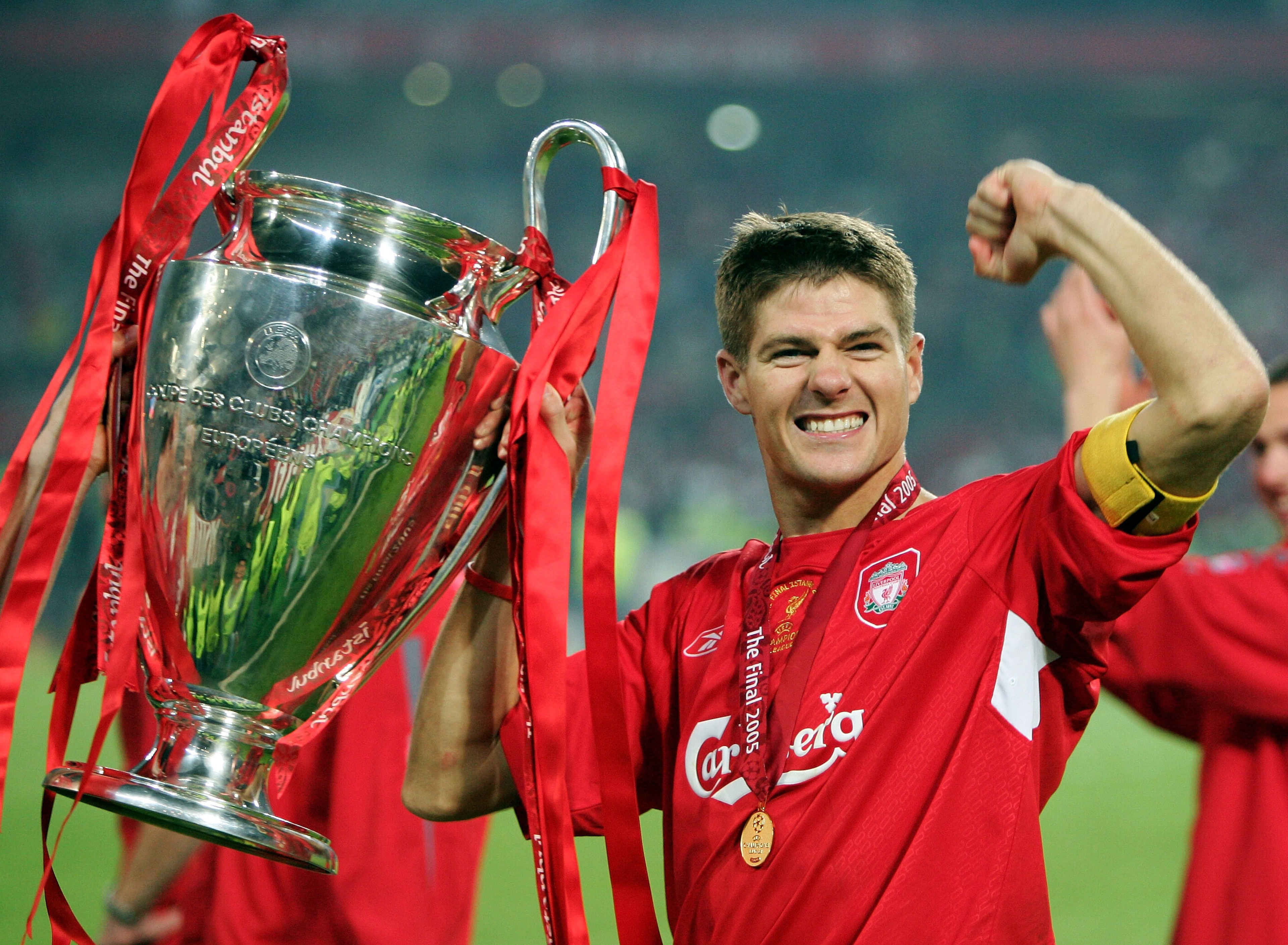 ISTANBUL, TURKEY - MAY 25: Liverpool captain Steven Gerrard lifts the European Cup after Liverpool won the European Champions League final between Liverpool and AC Milan on May 25, 2005 at the Ataturk Olympic Stadium in Istanbul, Turkey. (Photo by Mike ISTANBUL, TURKEY - MAY 25: Liverpool captain Steven Gerrard lifts the European Cup after Liverpool won the European Champions League final between Liverpool and AC Milan on May 25, 2005 at the Ataturk Olympic Stadium in Istanbul, Turkey. (Photo by Mike