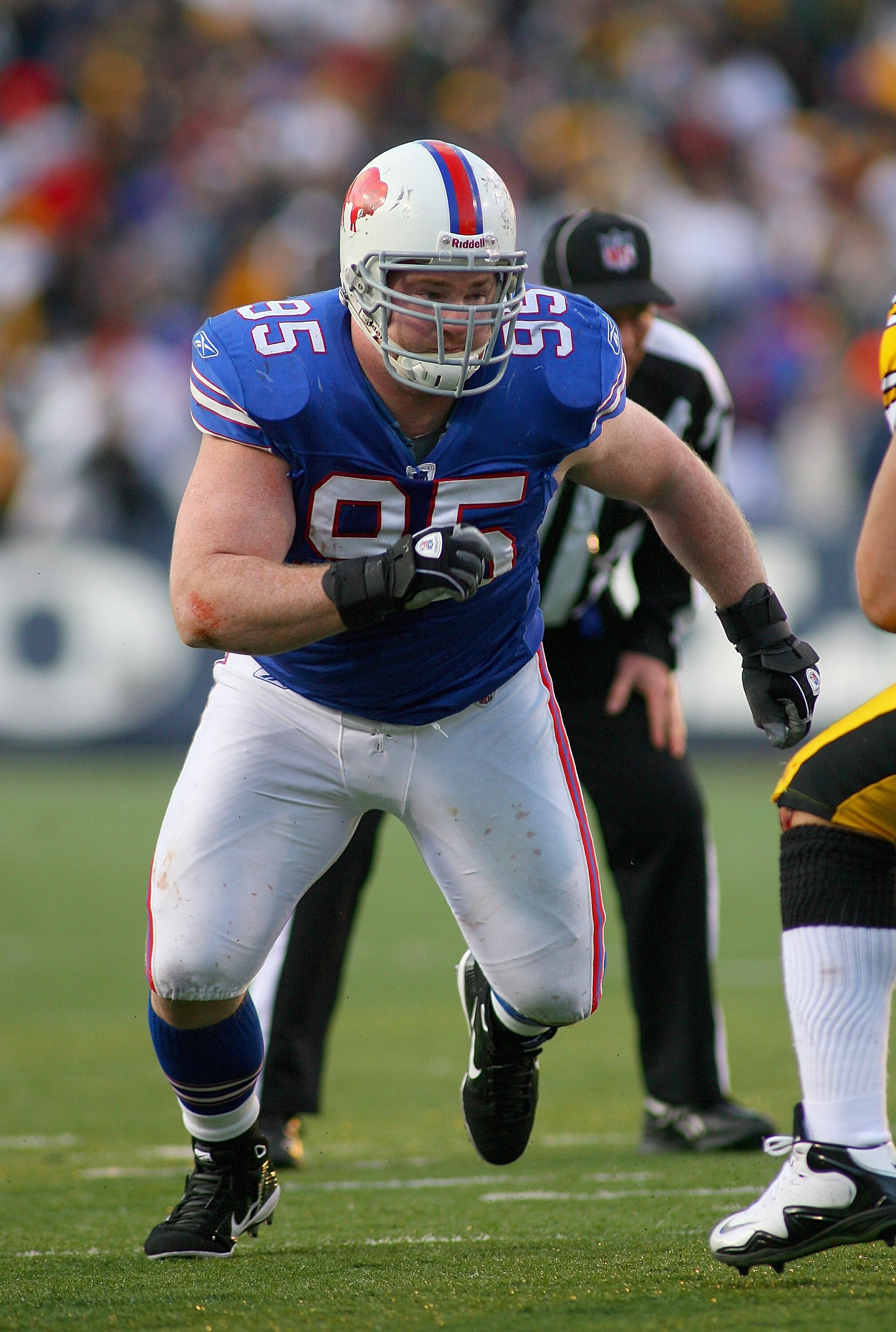 ORCHARD PARK, NY - NOVEMBER 28: Kyle Williams #95 of the Buffalo Bills plays against the Pittsburgh Steelers at Ralph Wilson Stadium on November 28, 2010 in Orchard Park, New York. Pittsburgh won 19-16 in overtime. (Photo by Rick Stewart/Getty Images) ORCHARD PARK, NY - NOVEMBER 28: Kyle Williams #95 of the Buffalo Bills plays against the Pittsburgh Steelers at Ralph Wilson Stadium on November 28, 2010 in Orchard Park, New York. Pittsburgh won 19-16 in overtime. (Photo by Rick Stewart/Getty Images)