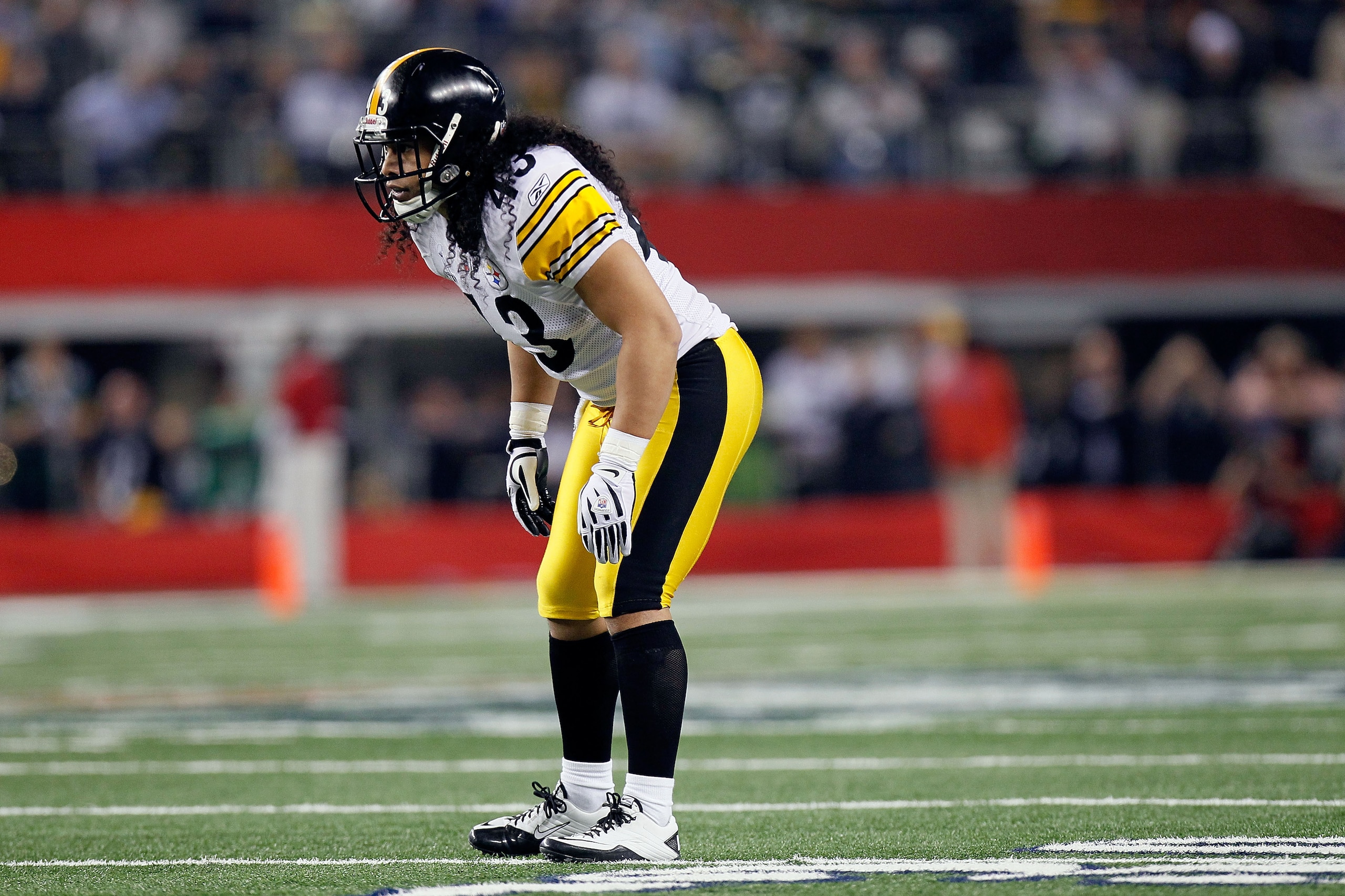 ARLINGTON, TX - FEBRUARY 06:  Troy Polamalu #43 of the Pittsburgh Steelers lines up on defense against the Green Bay Packers during Super Bowl XLV at Cowboys Stadium on February 6, 2011 in Arlington, Texas. The Packers won 31-25.  (Photo by Kevin C. Cox/G