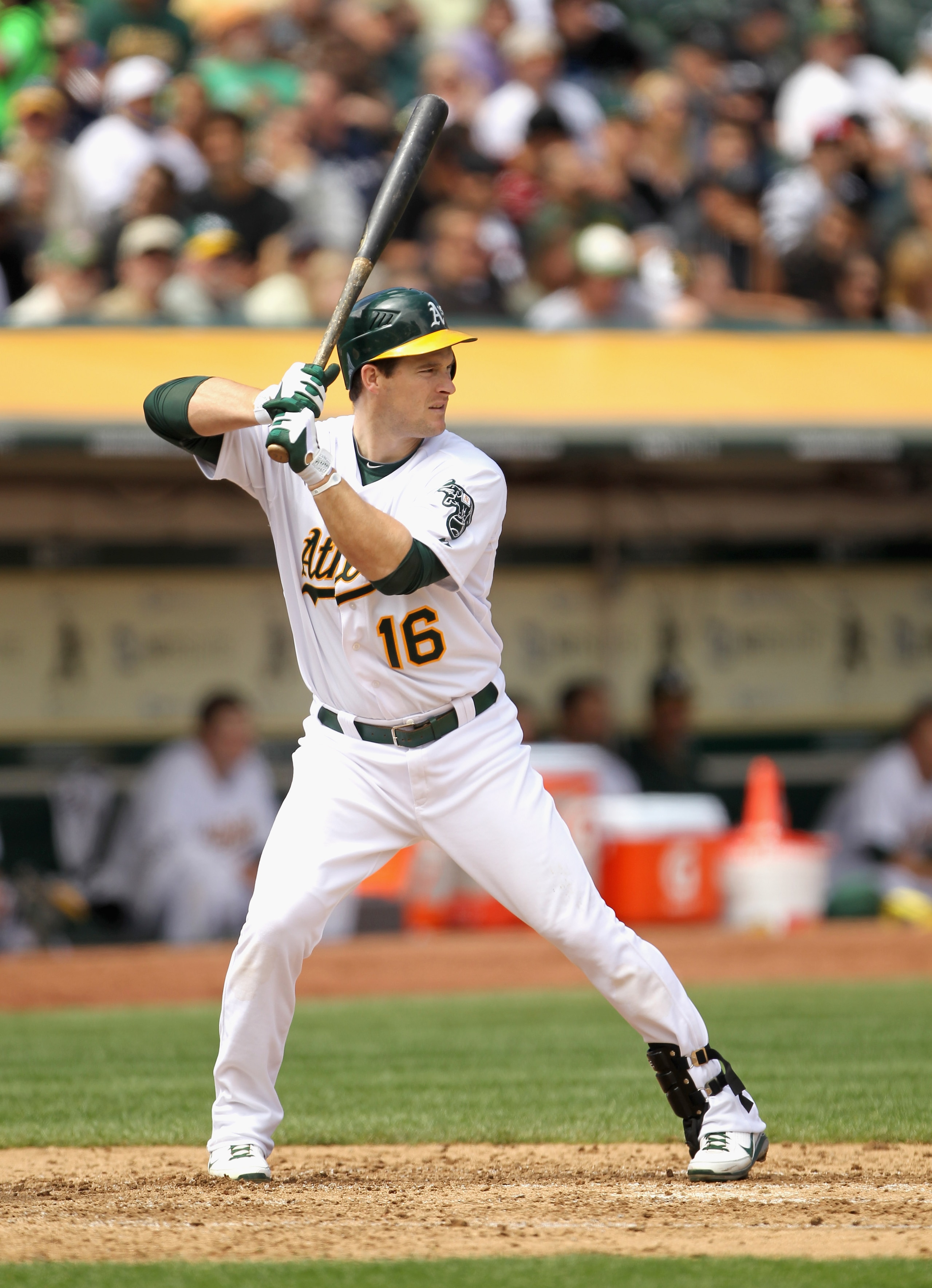 OAKLAND, CA - APRIL 17:  Josh Willingham #16 of the Oakland Athletics in action against the Detroit Tigers at Oakland-Alameda County Coliseum on April 17, 2011 in Oakland, California.  (Photo by Ezra Shaw/Getty Images)