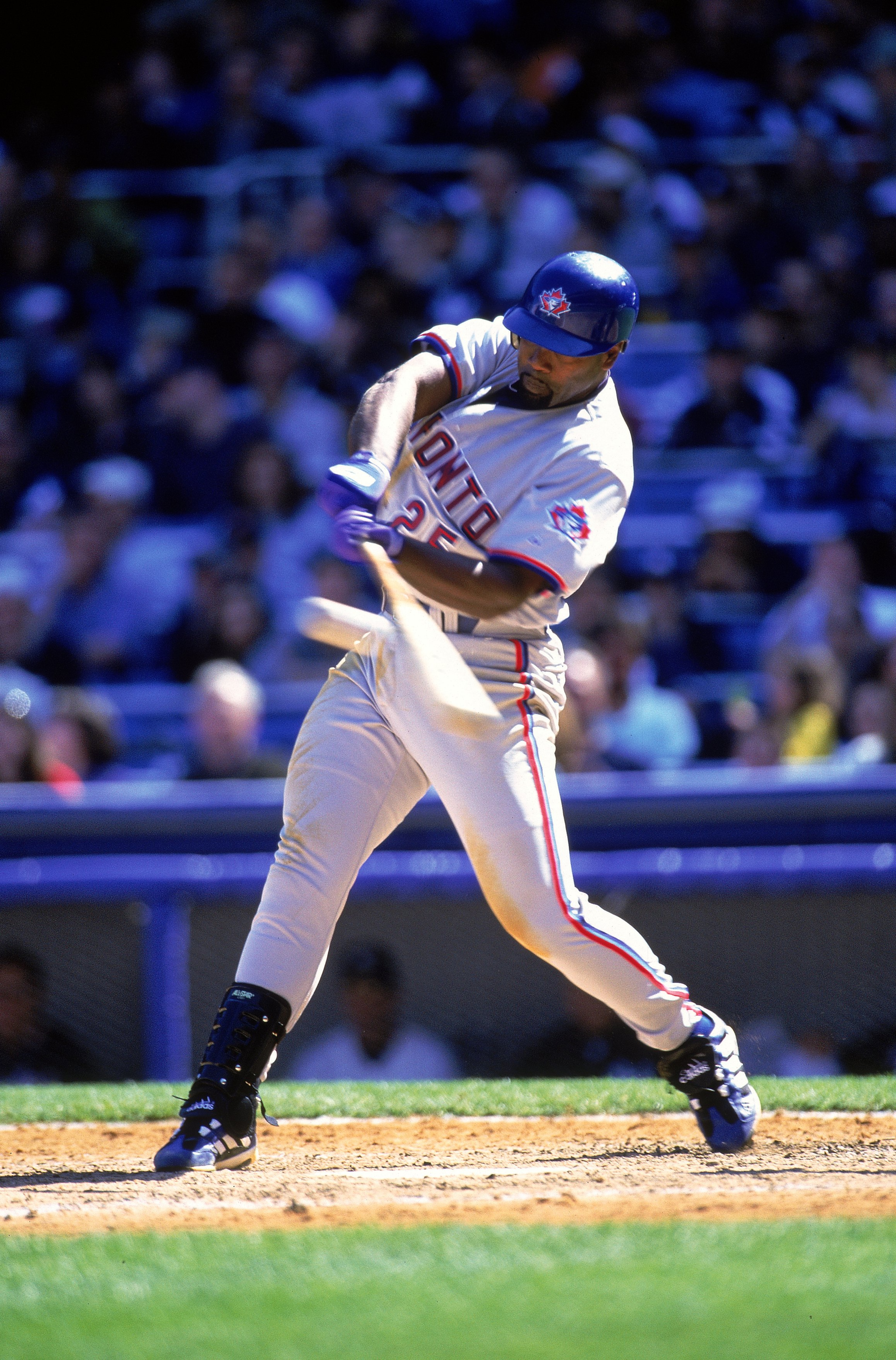 29 Apr 2000:  Carlos Delgado #25 of the Toronto Blue Jays at bat during the game against the New York Yankees at Yankee Stadium in the Bronx, New York. The Blue Jays defeated the Yankees 6-2. Mandatory Credit: Greg Fiume  /Allsport
