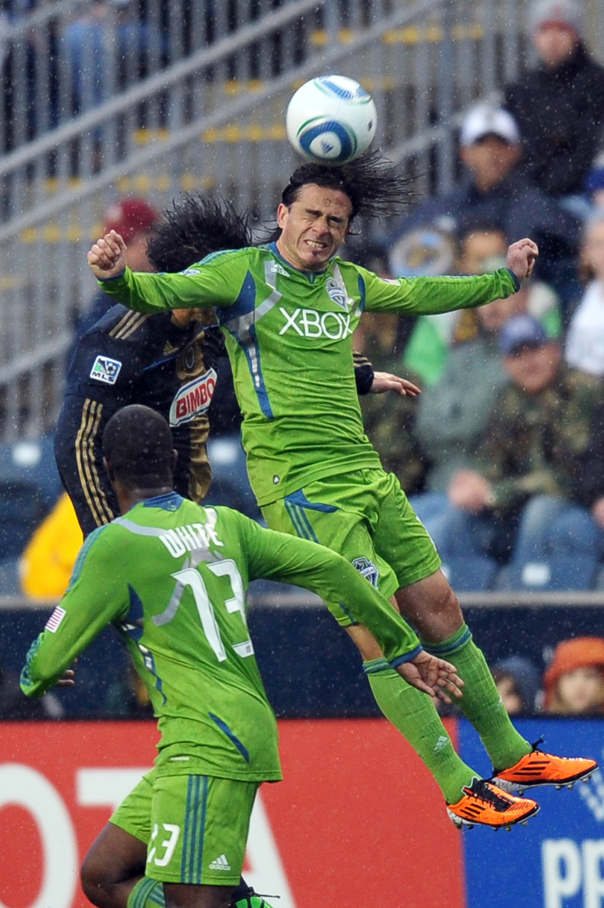 CHESTER, PA- APRIL 16: Mauro Rosales #10 of the Seattle Sounders FC heads the ball during the game against the Philadelphia Union at PPL Park on April 16, 2011 in Chester, Pennsylvania. The game ended 1-1 tie. (Photo by Drew Hallowell/Getty Images)