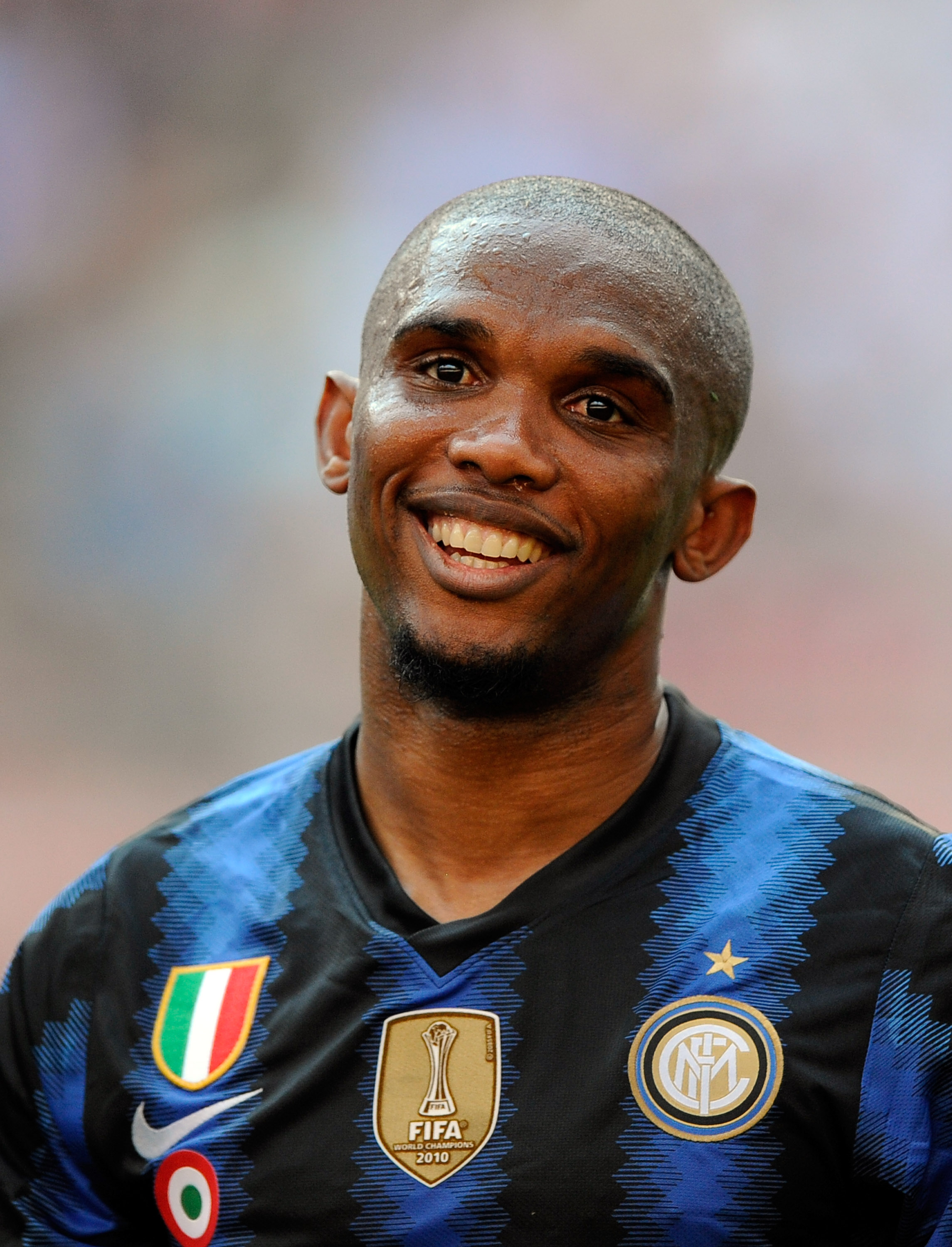 MILAN, ITALY - APRIL 09:  Samuel Eto'o of Inter Milan  during the Serie A match between FC Internazionale Milano and AC Chievo Verona at Stadio Giuseppe Meazza on April 9, 2011 in Milan, Italy.  (Photo by Claudio Villa/Getty Images)