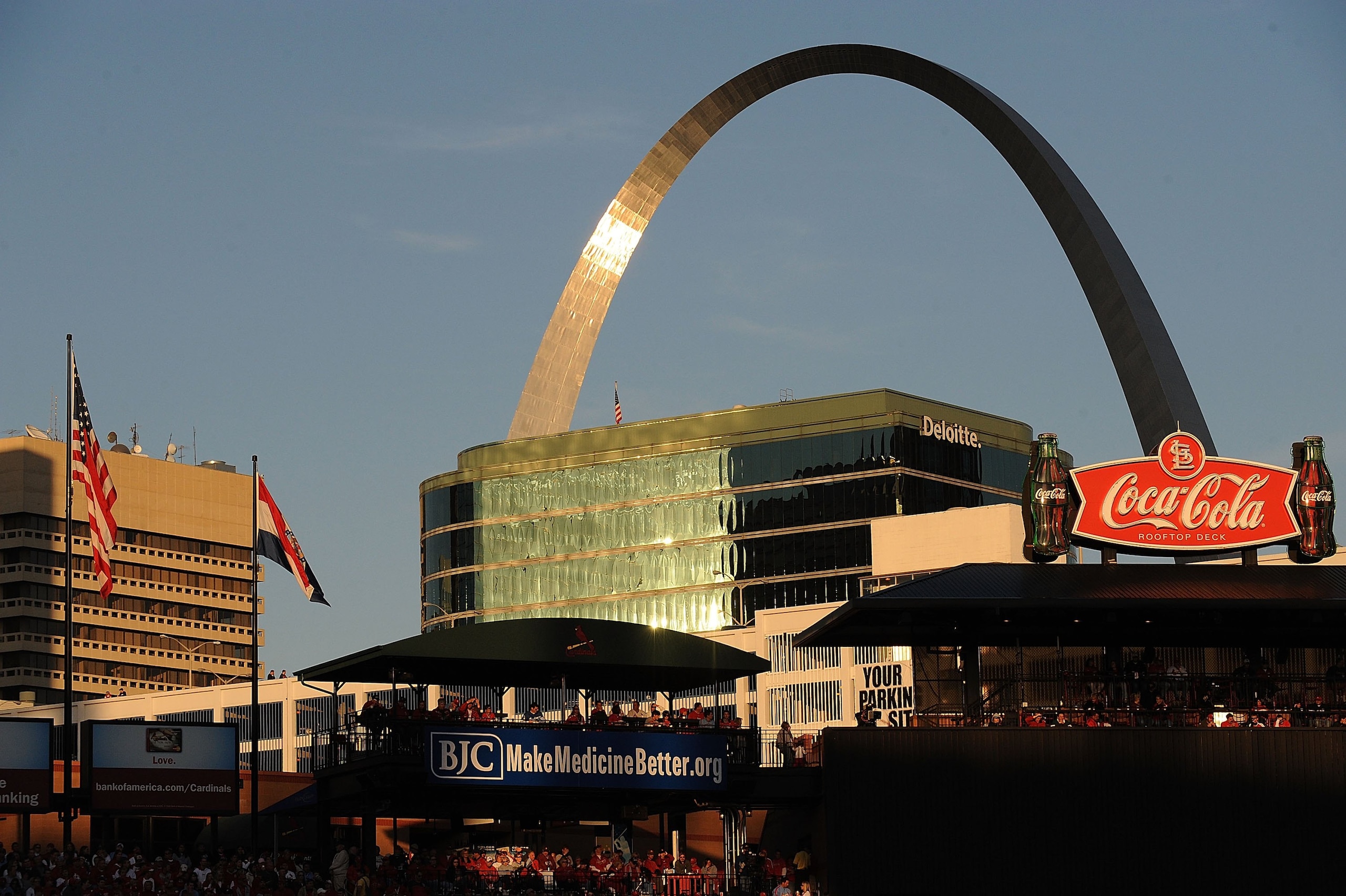 ST. LOUIS - OCTOBER 10: An interior view of Busch Stadium and the St. Louis Gateway Arch during Game Three of the NLDS during the 2009 MLB Playoffs between the St. Louis Cardinals and the Los Angeles Dodgers on October 10, 2009 in St. Louis, Missouri. (Ph