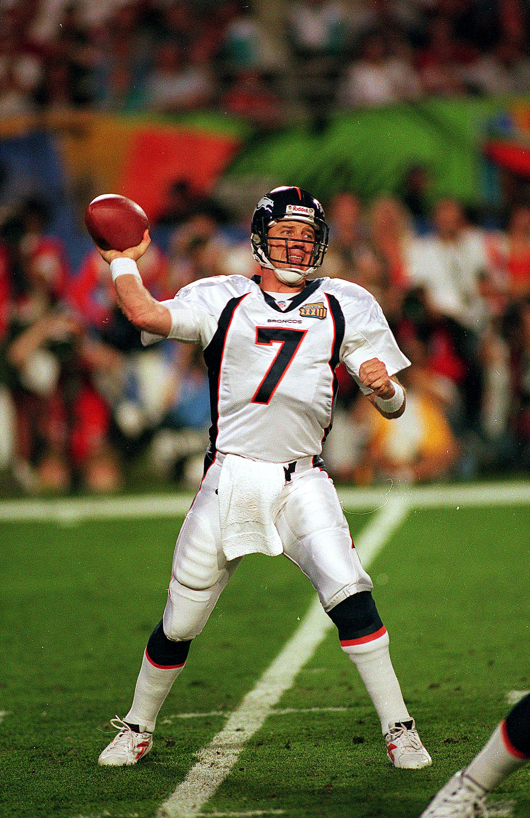 ESPN] On this date in 1999, the Broncos beat the Falcons in Super Bowl  XXXIII to win their 2nd straight title. John Elway, in the last game of his  Hall of Fame