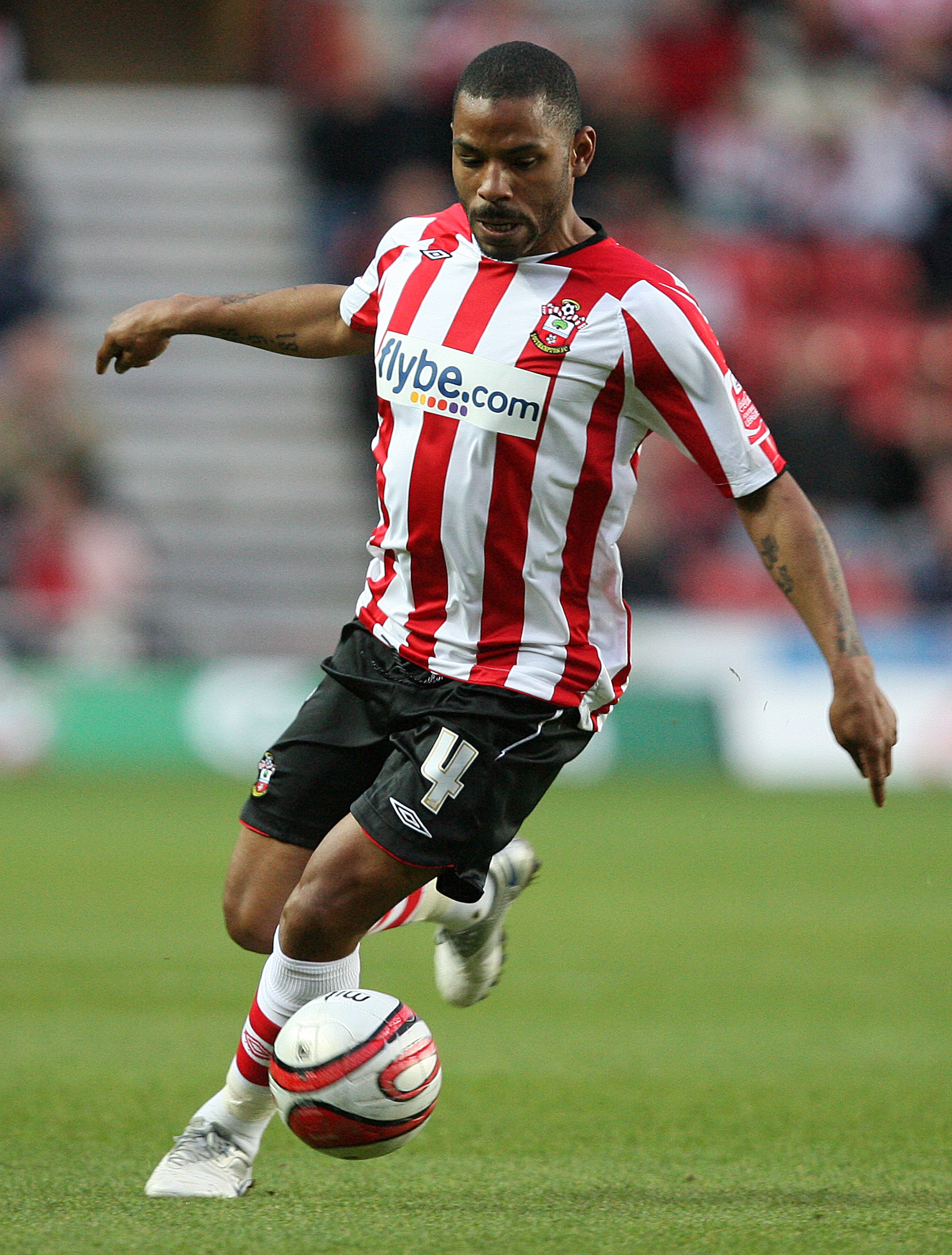 SOUTHAMPTON, ENGLAND - APRIL 20 :   Jason Puncheon of Southampton in action during the Coca-Cola League One match between Southampton and Oldham Athletic at St. Mary's Stadium on April 20, 2010 in Southampton, England.  (Photo by Jan Kruger/Getty Images)