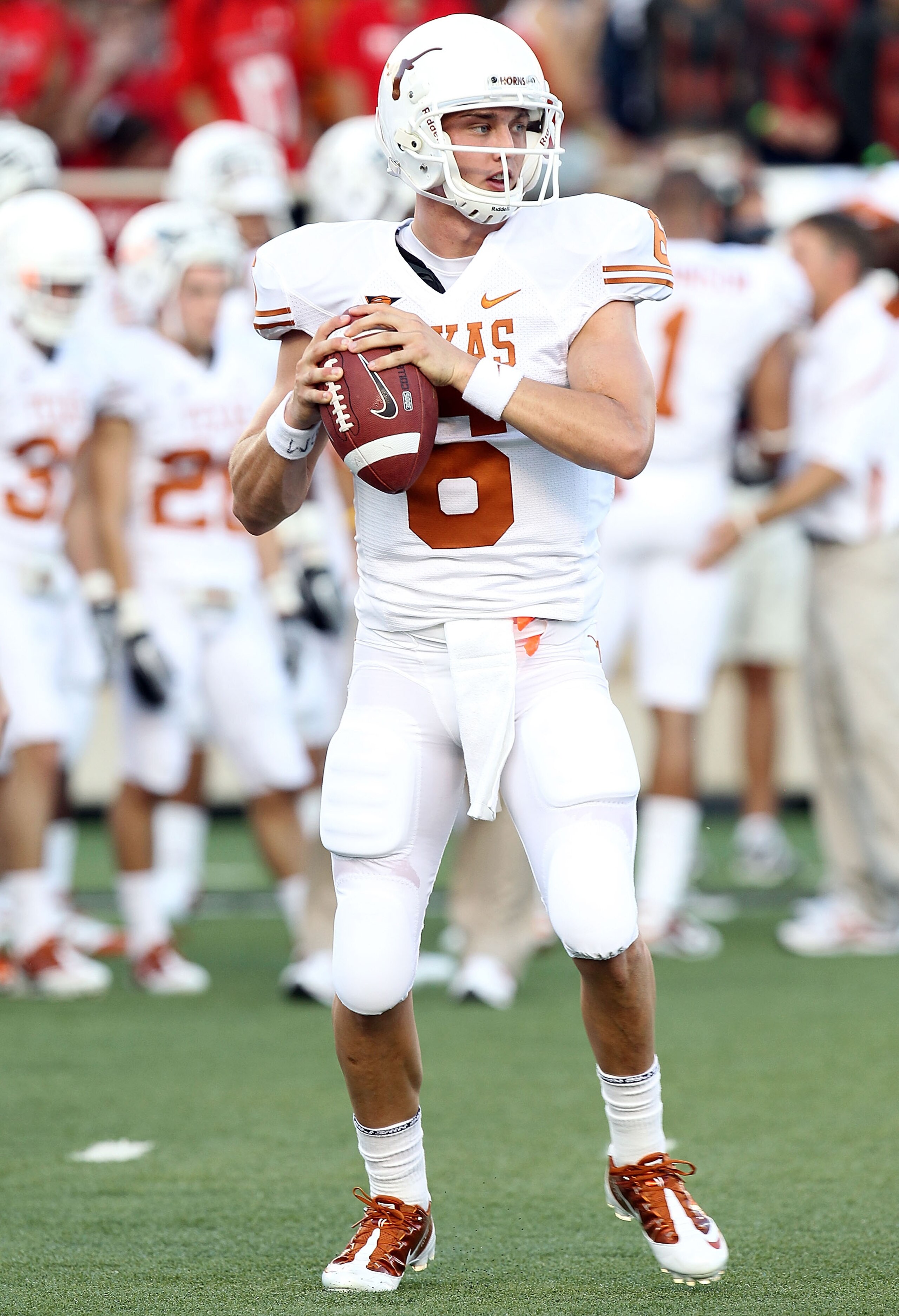 LUBBOCK, TX - SEPTEMBER 18: Quarterback Case McCoy #6 of the Texas Longhorns at Jones AT&T Stadium on September 18, 2010 in Lubbock, Texas. (Photo by Ronald Martinez/Getty Images) LUBBOCK, TX - SEPTEMBER 18: Quarterback Case McCoy #6 of the Texas Longhorns at Jones AT&T Stadium on September 18, 2010 in Lubbock, Texas. (Photo by Ronald Martinez/Getty Images)