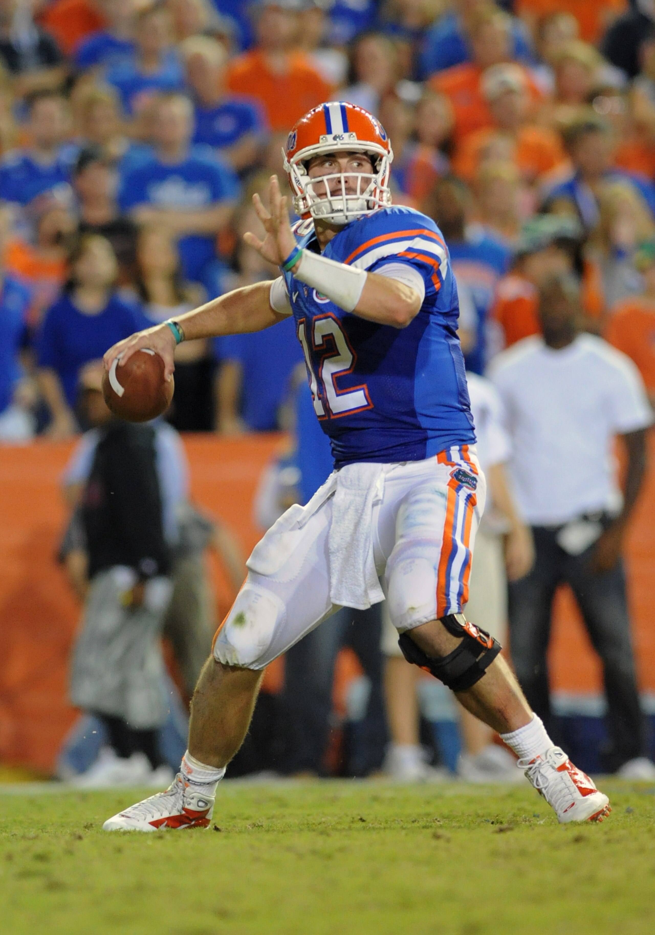 GAINESVILLE, FL - OCTOBER 16:  Quarterback John Brantley #12 of the Florida Gators sets to pass against the Mississippi State Bulldogs October 16, 2010 Ben Hill Griffin Stadium at Gainesville, Florida.  (Photo by Al Messerschmidt/Getty Images)