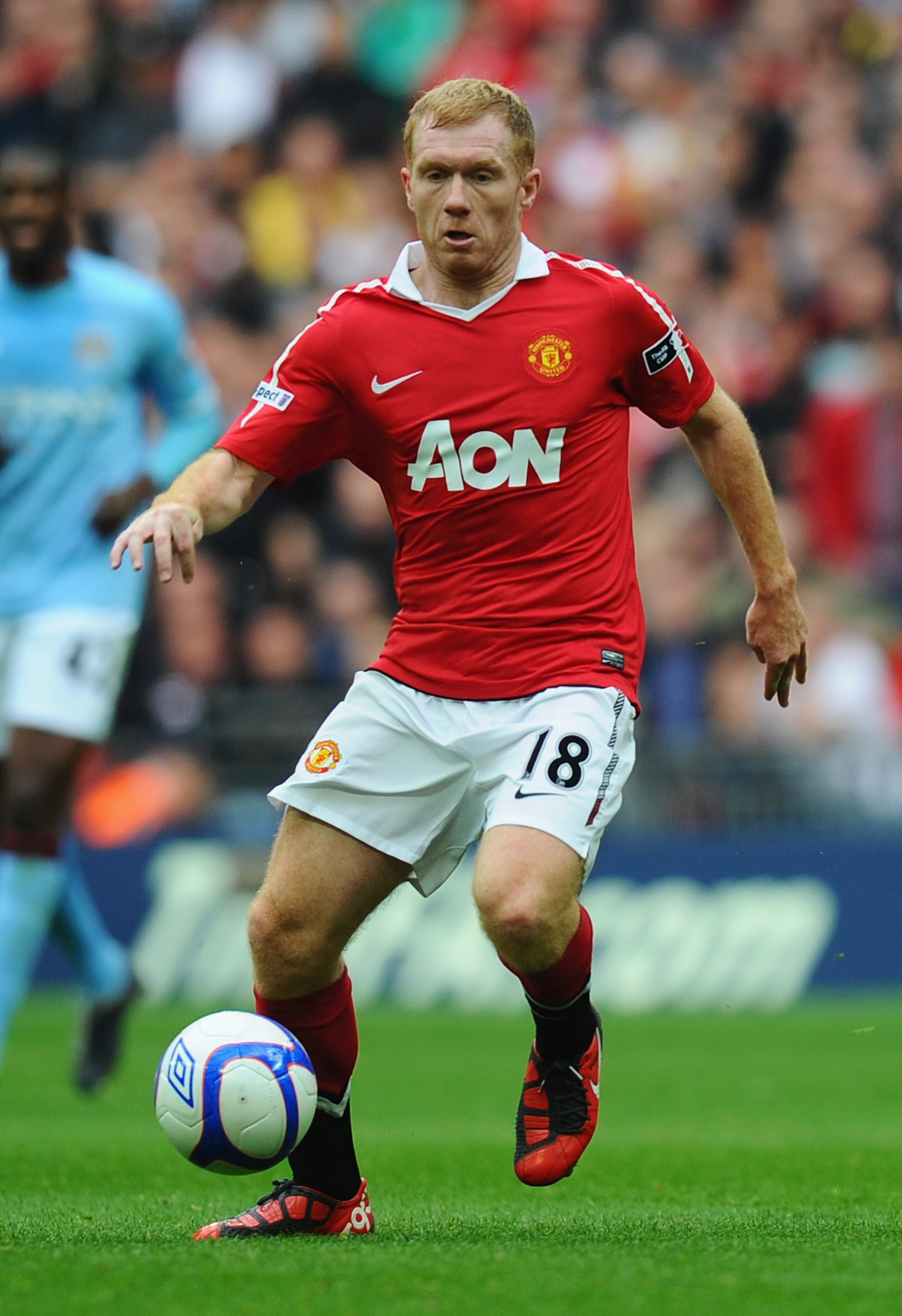 LONDON, ENGLAND - APRIL 16: Paul Scholes of Manchester United in action during the FA Cup sponsored by E.ON semi final match between Manchester City and Manchester United at Wembley Stadium on April 16, 2011 in London, England. (Photo by Mike Hewitt/Get LONDON, ENGLAND - APRIL 16: Paul Scholes of Manchester United in action during the FA Cup sponsored by E.ON semi final match between Manchester City and Manchester United at Wembley Stadium on April 16, 2011 in London, England. (Photo by Mike Hewitt/Get