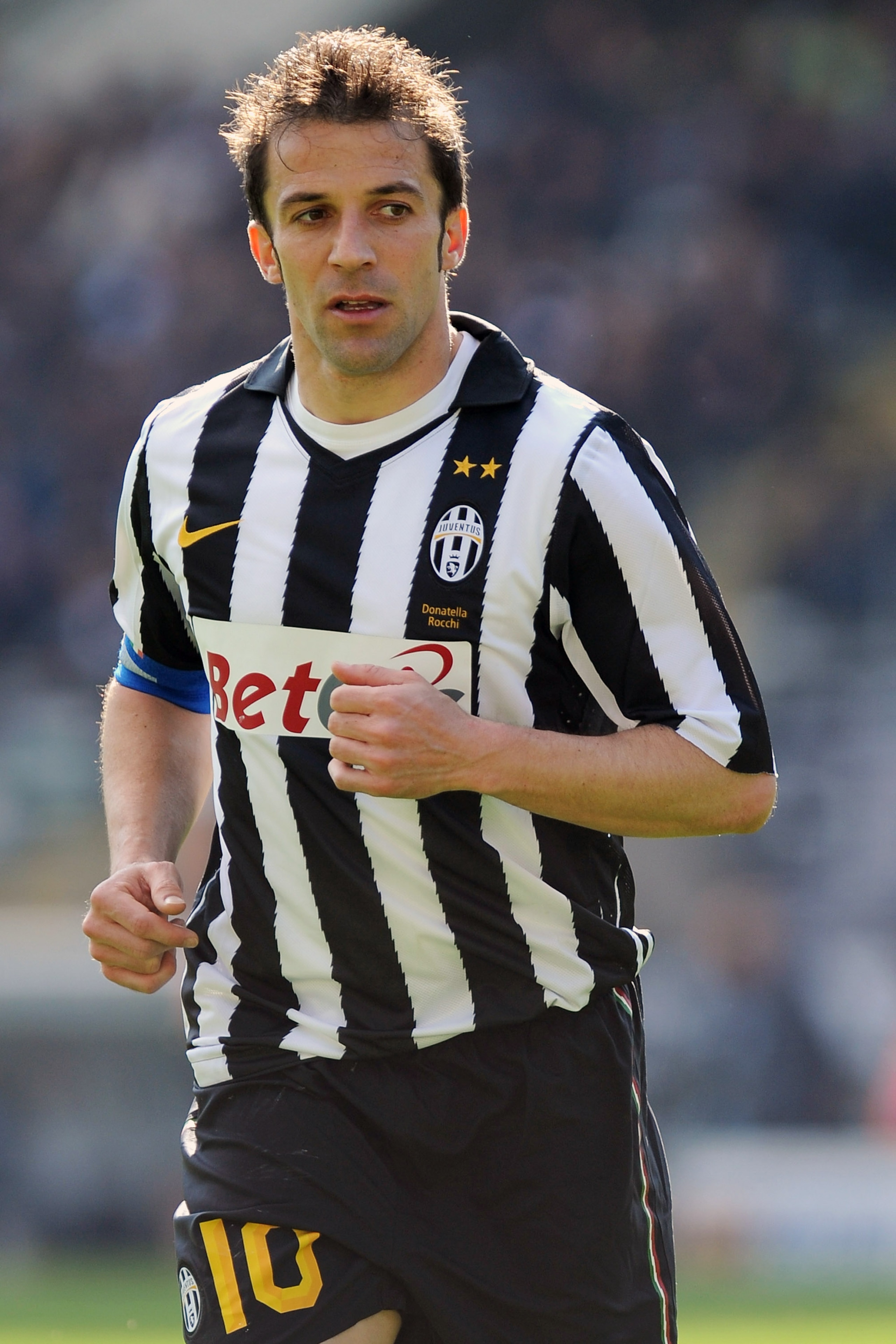 TURIN, ITALY - MARCH 20: Alessandro Del Piero of Juventus FC looks on during the Serie A match between Juventus FC and Brescia Calcio at Olimpico Stadium on March 20, 2011 in Turin, Italy. (Photo by Valerio Pennicino/Getty Images) TURIN, ITALY - MARCH 20: Alessandro Del Piero of Juventus FC looks on during the Serie A match between Juventus FC and Brescia Calcio at Olimpico Stadium on March 20, 2011 in Turin, Italy. (Photo by Valerio Pennicino/Getty Images)