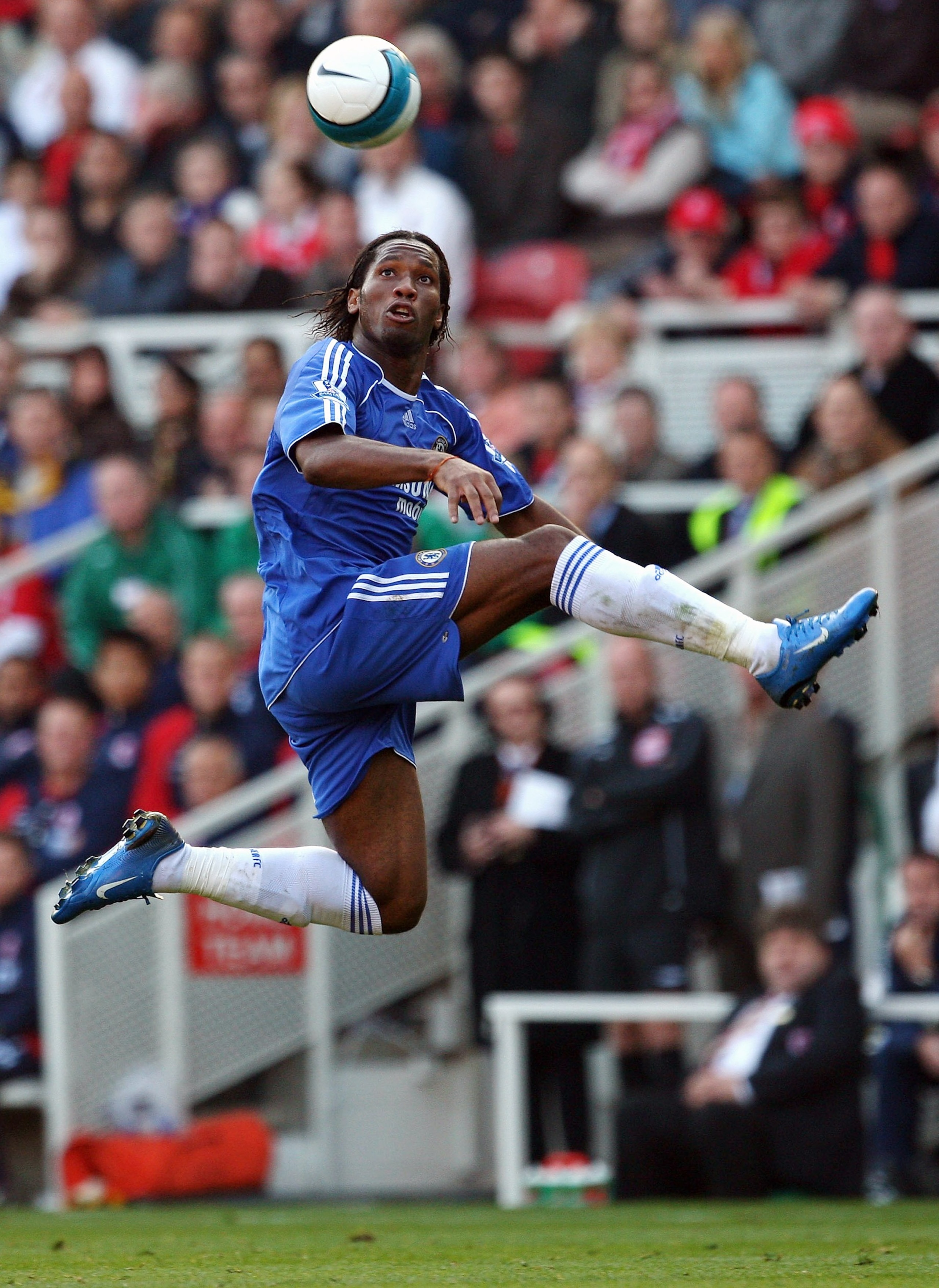 MIDDLESBROUGH, UNITED KINGDOM - OCTOBER 20: Didier Drogba of Chelsea in action during the Barclays Premier League match between Middlesbrough and Chelsea at The Riverside Stadium on October 20, 2007 in Middlesbrough, England.  (Photo by Laurence Griffiths