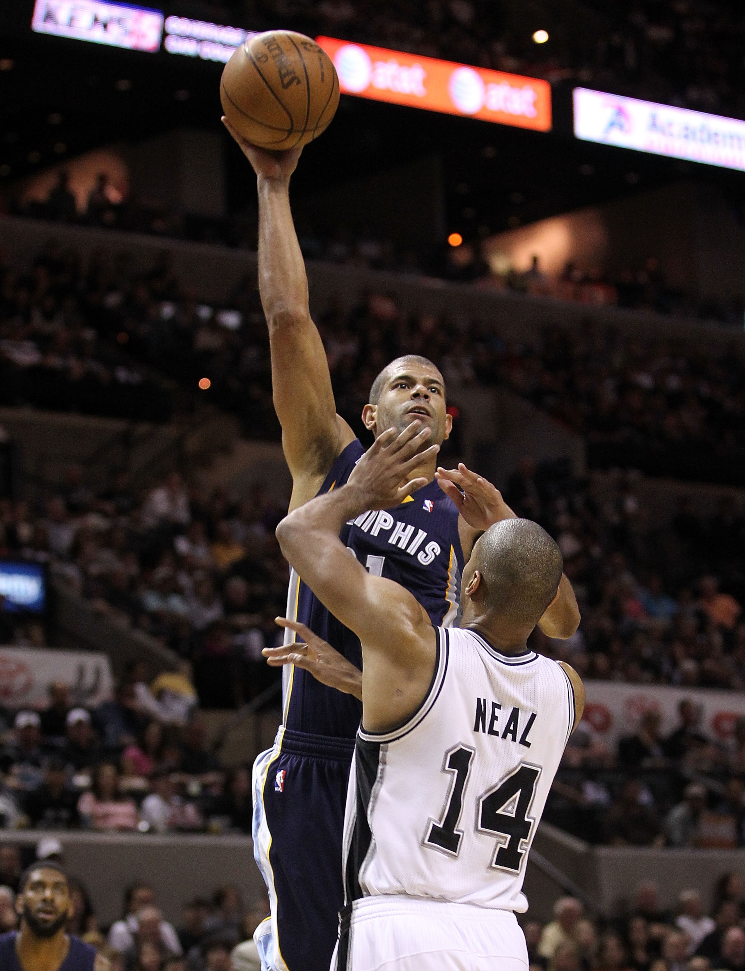 SAN ANTONIO, TX - APRIL 17:  Forward Shane Battier #31 of the Memphis Grizzlies takes a shot against Gary Neal #14 of the San Antonio Spurs in Game One of the Western Conference Quarterfinals in the 2011 NBA Playoffs on April 17, 2011 at AT&T Center in Sa