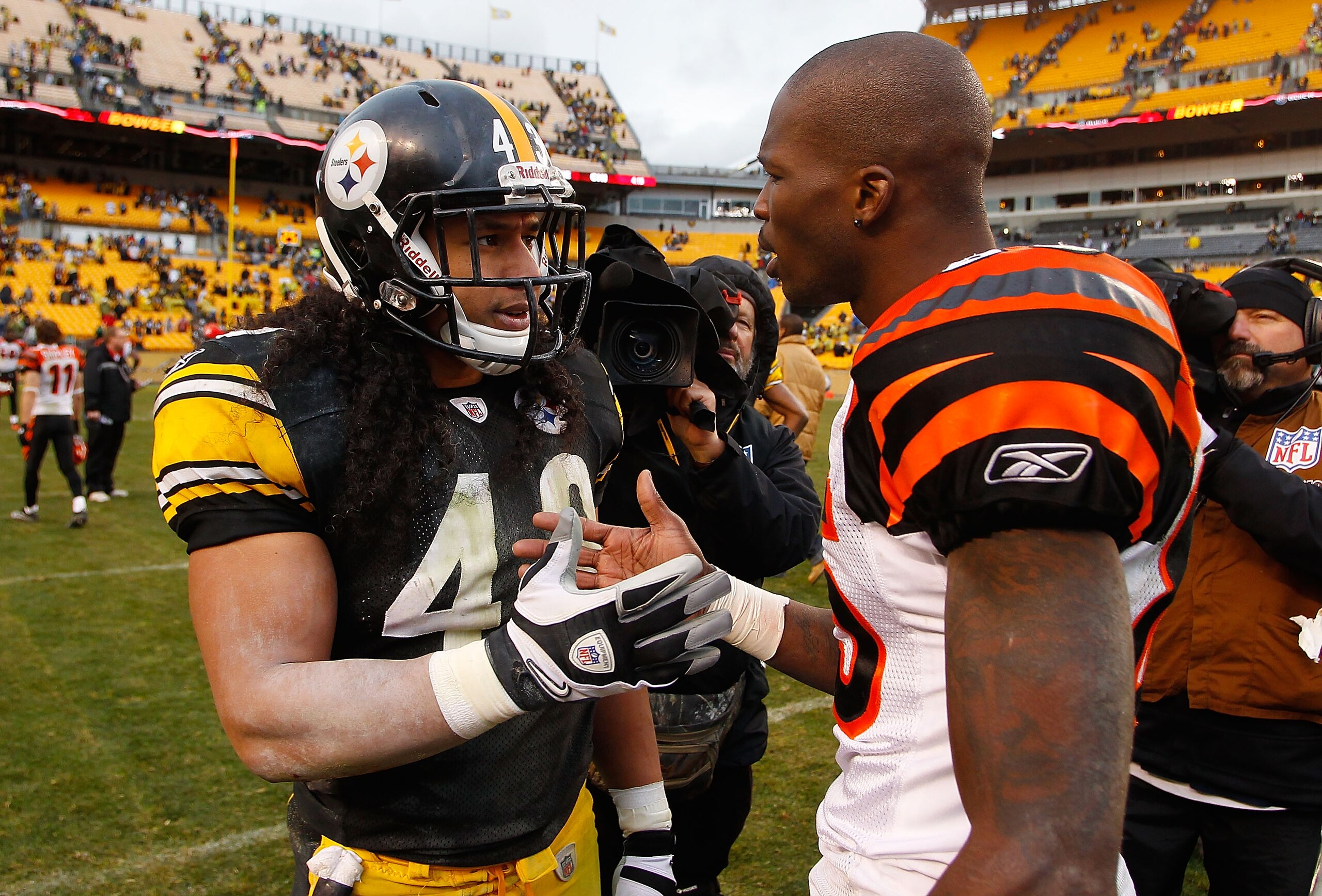 PITTSBURGH - DECEMBER 12: Troy Polamalu #43 of the Pittsburgh Steelers talks with Chad Ochocinco #85 of the Cincinnati Bengals following the game on December 12, 2010 at Heinz Field in Pittsburgh, Pennsylvania. (Photo by Jared Wickerham/Getty Images) PITTSBURGH - DECEMBER 12: Troy Polamalu #43 of the Pittsburgh Steelers talks with Chad Ochocinco #85 of the Cincinnati Bengals following the game on December 12, 2010 at Heinz Field in Pittsburgh, Pennsylvania. (Photo by Jared Wickerham/Getty Images)