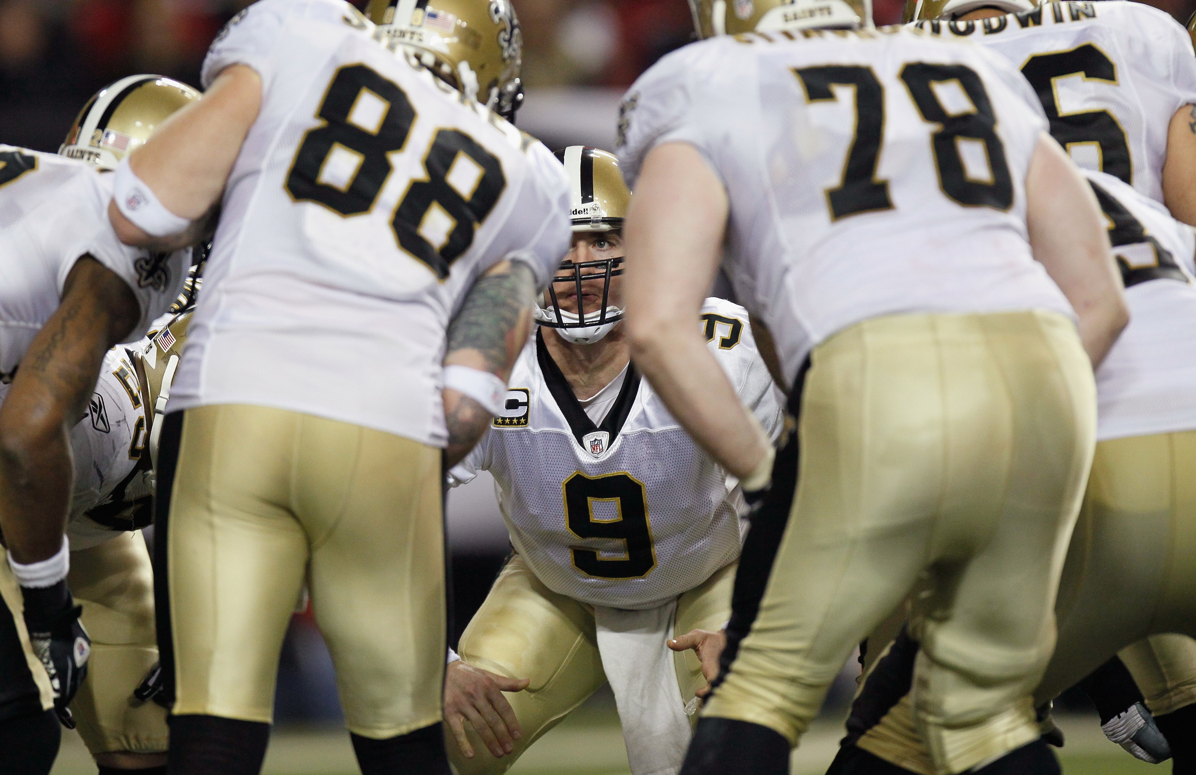 ATLANTA, GA - DECEMBER 27:  Quarterback Drew Brees #9 of the New Orleans Saints against the Atlanta Falcons at Georgia Dome on December 27, 2010 in Atlanta, Georgia.  (Photo by Kevin C. Cox/Getty Images)