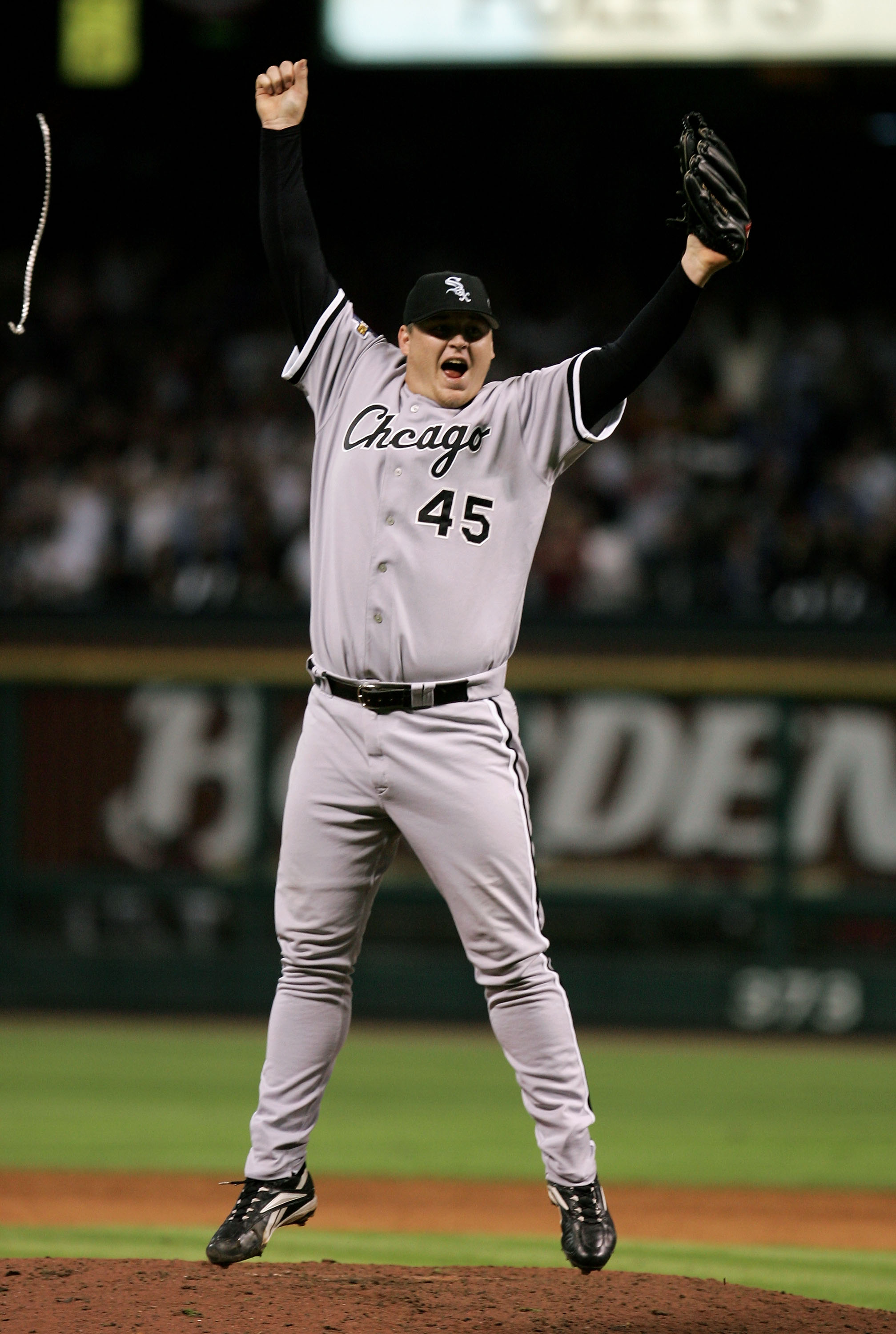 Former White Sox closer Bobby Jenks glad to be remembered with bobblehead