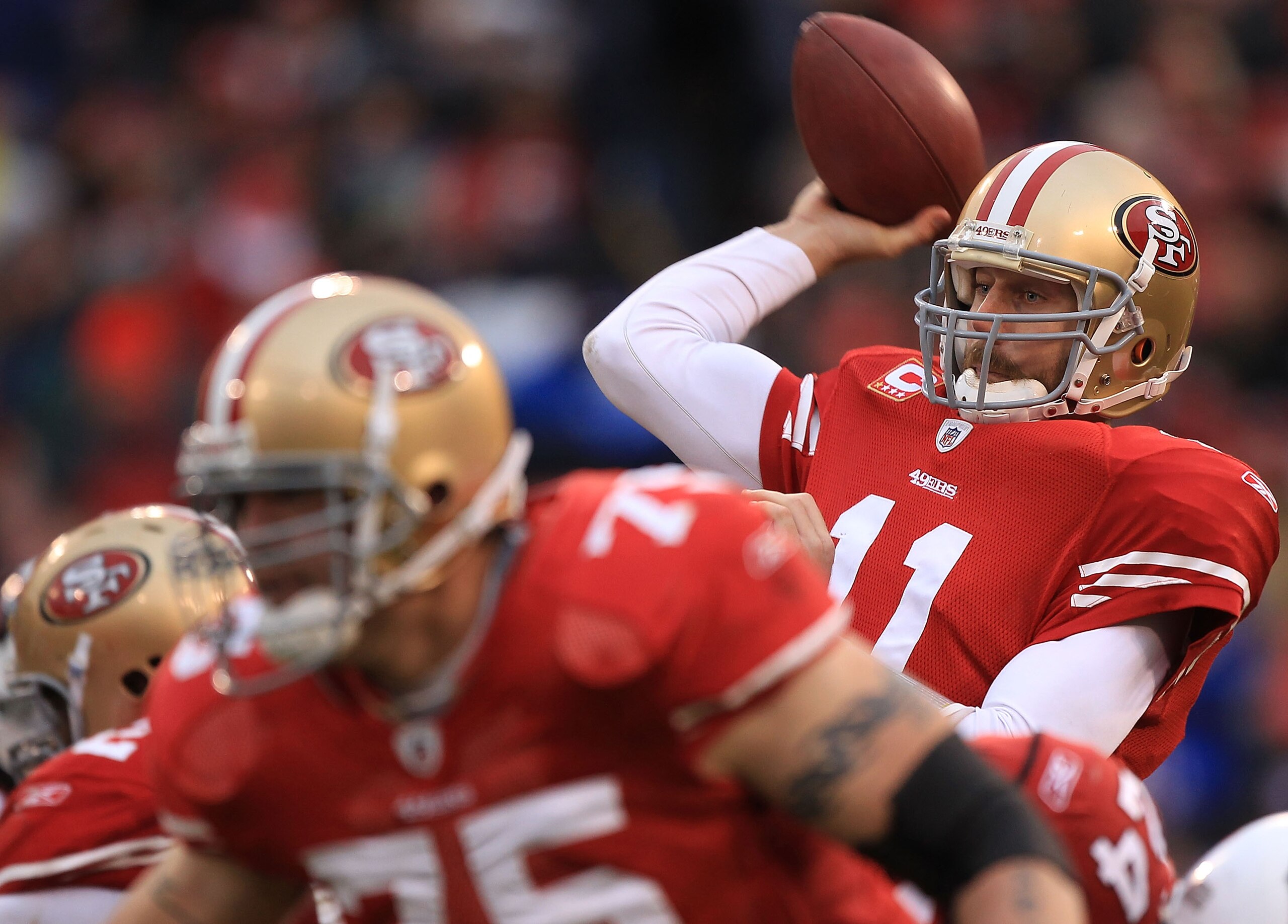 SAN FRANCISCO, CA - JANUARY 02:    Alex Smith #11 of the San Francisco 49ers passes against the Arizona Cardinals during an NFL game at Candlestick Park on January 2, 2011 in San Francisco, California.  (Photo by Jed Jacobsohn/Getty Images)