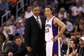 PHOENIX, AZ - APRIL 13:  Head coach Alvin Gentry and Steve Nash #13 of the Phoenix Suns talk during the NBA game against the San Antonio Spurs at US Airways Center on April 13, 2011 in Phoenix, Arizona.  NOTE TO USER: User expressly acknowledges and agree