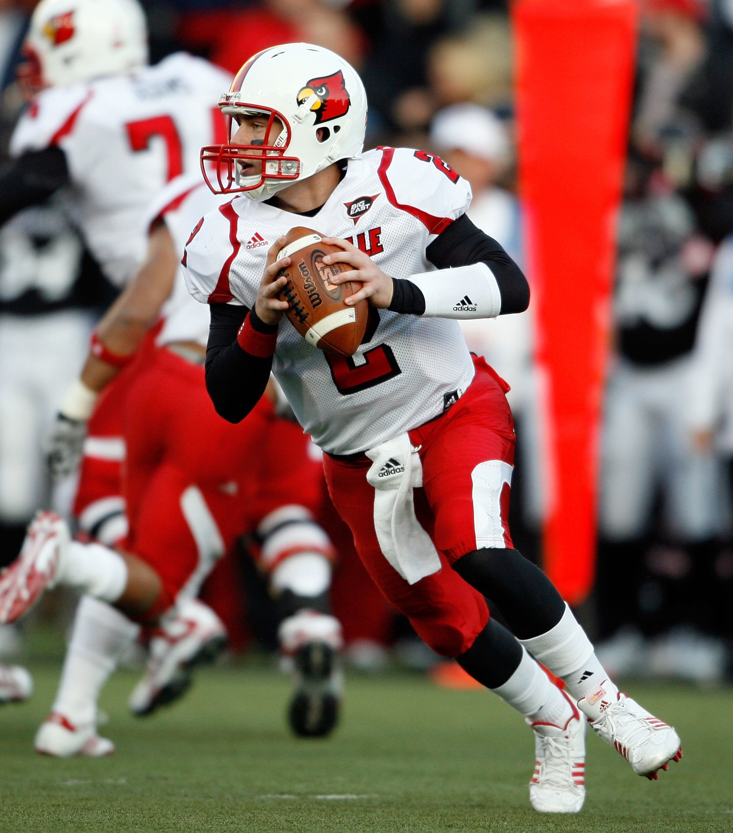 CINCINNATI - OCTOBER 24: Will Stein #2 of the Louisville Cardinals runs with the ball during the Big East Conference game against the Cincinnati Bearcats at Nippert Stadium on October 24, 2009 in Cincinnati, Ohio. (Photo by Andy Lyons/Getty Images) CINCINNATI - OCTOBER 24: Will Stein #2 of the Louisville Cardinals runs with the ball during the Big East Conference game against the Cincinnati Bearcats at Nippert Stadium on October 24, 2009 in Cincinnati, Ohio. (Photo by Andy Lyons/Getty Images)